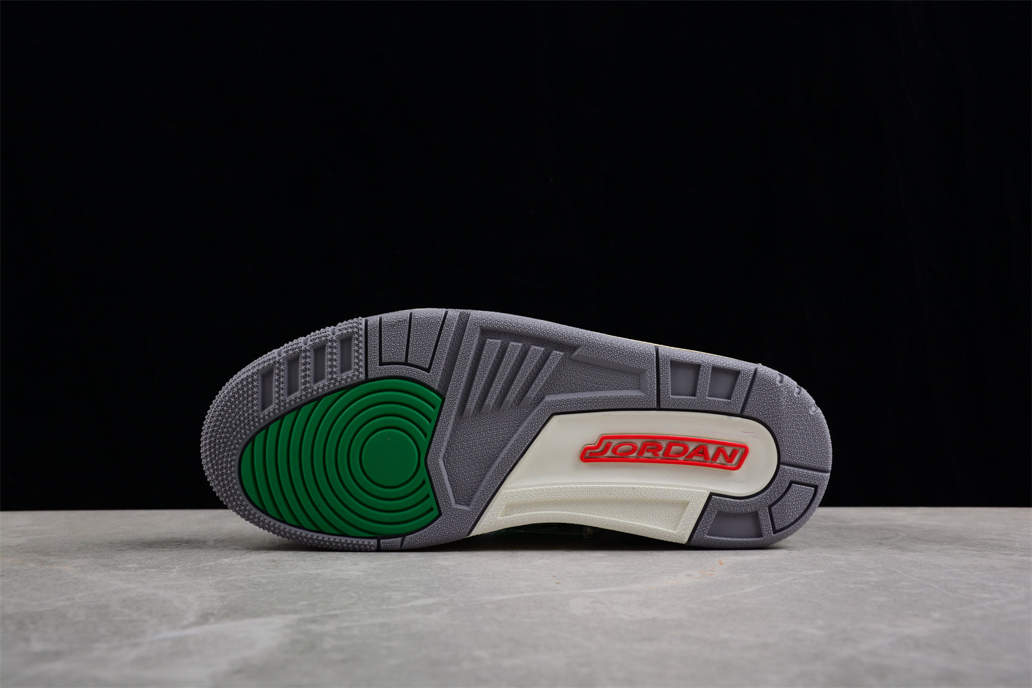 Jordan 3 Retro Lucky Green