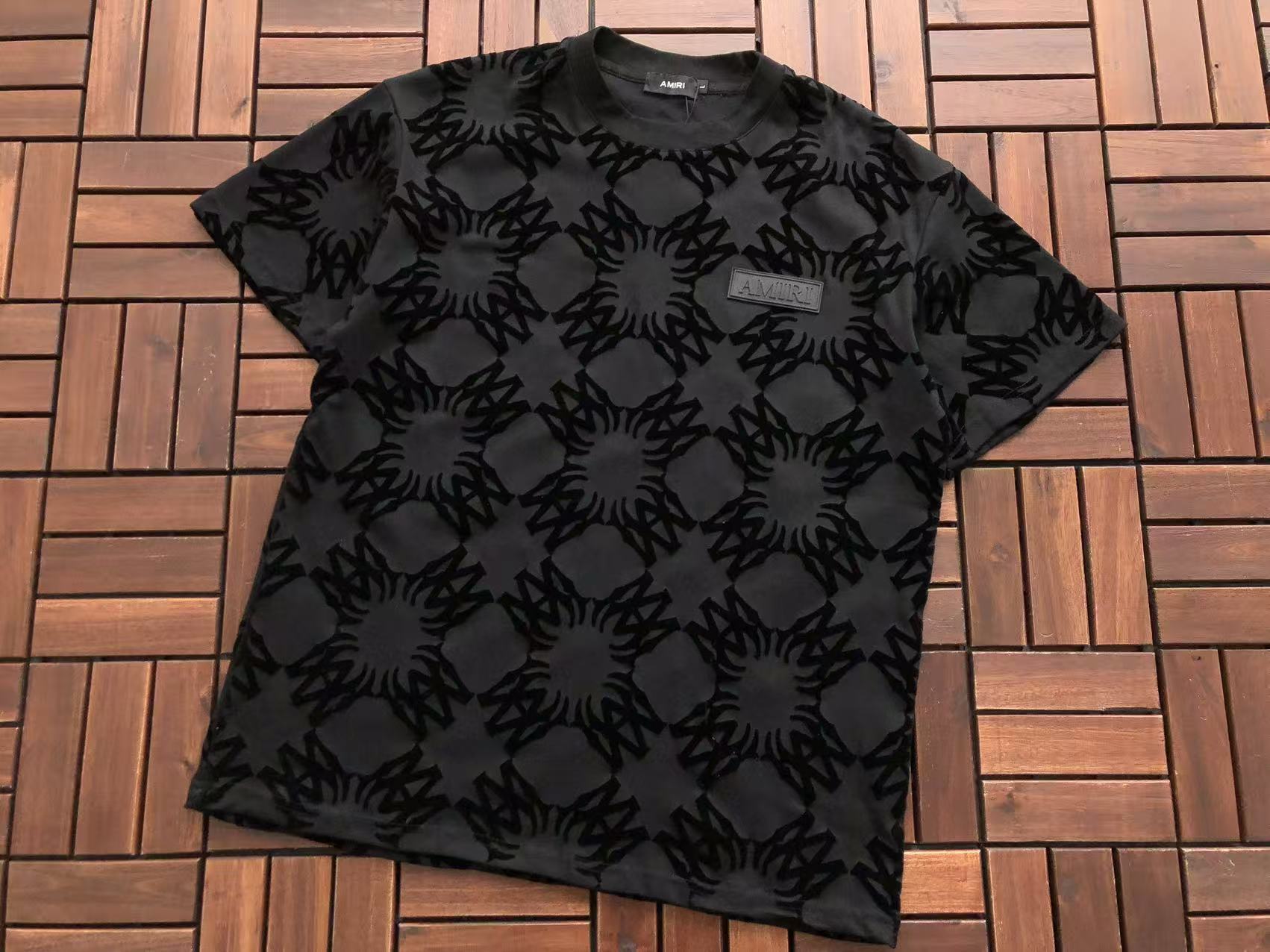 Amiri Set