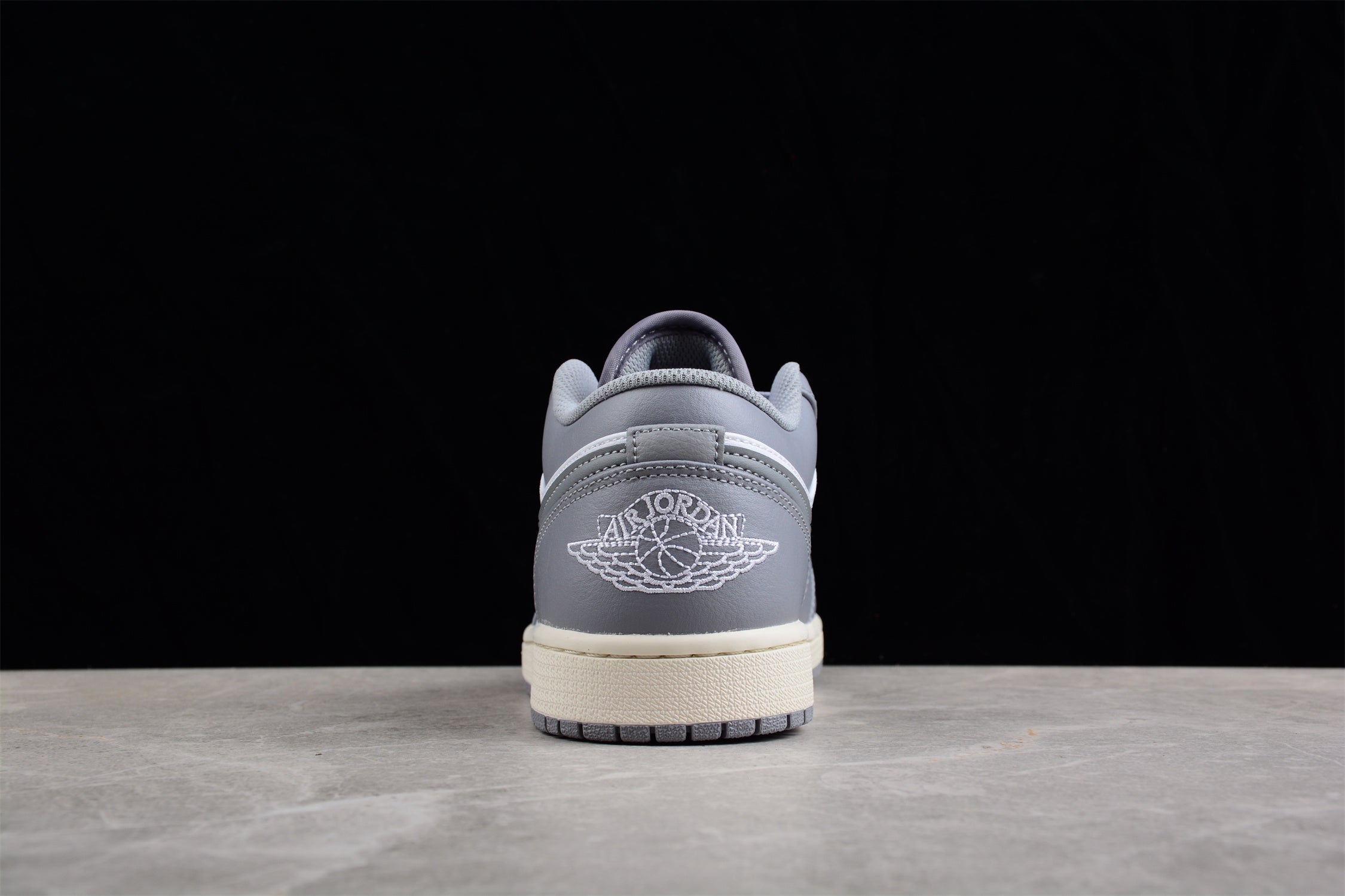 Jordan 1 Low Vintage Stealth Grey