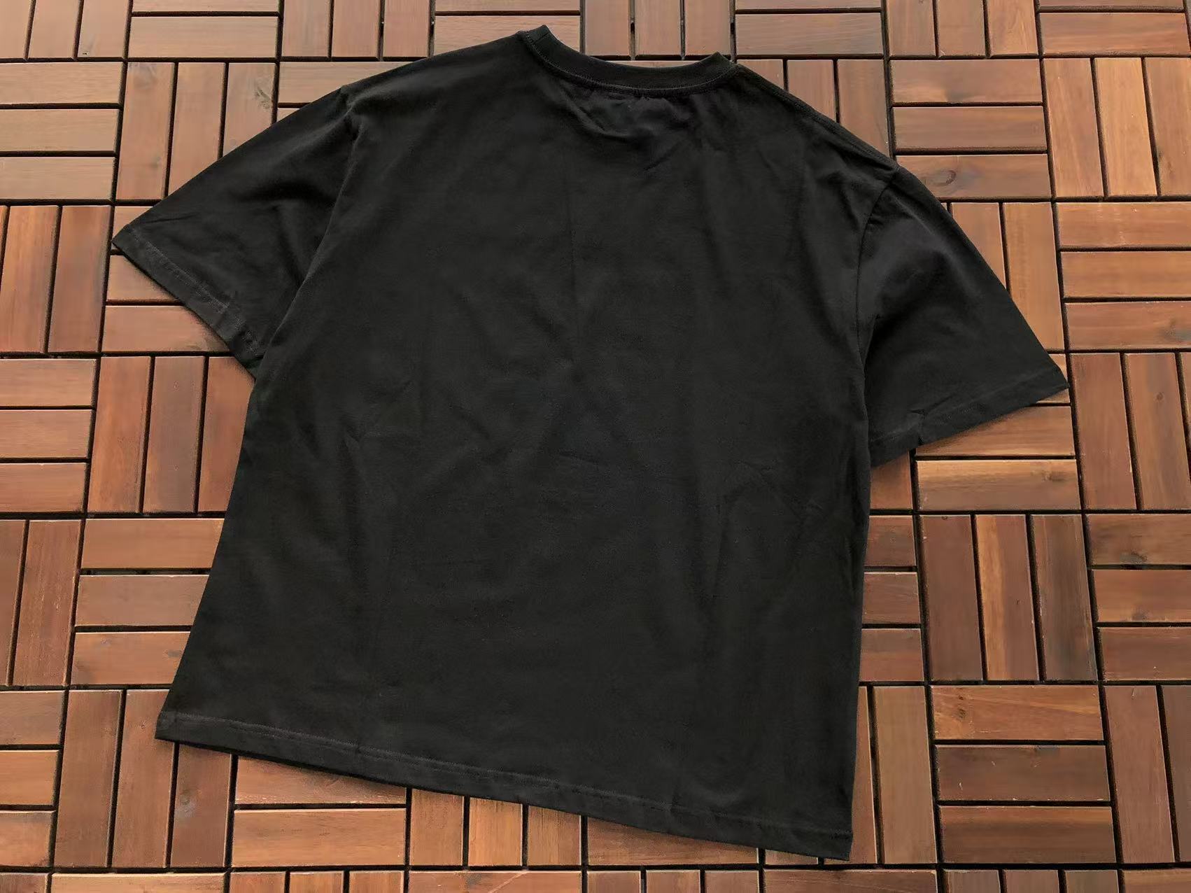 T-Shirt Broken Planet