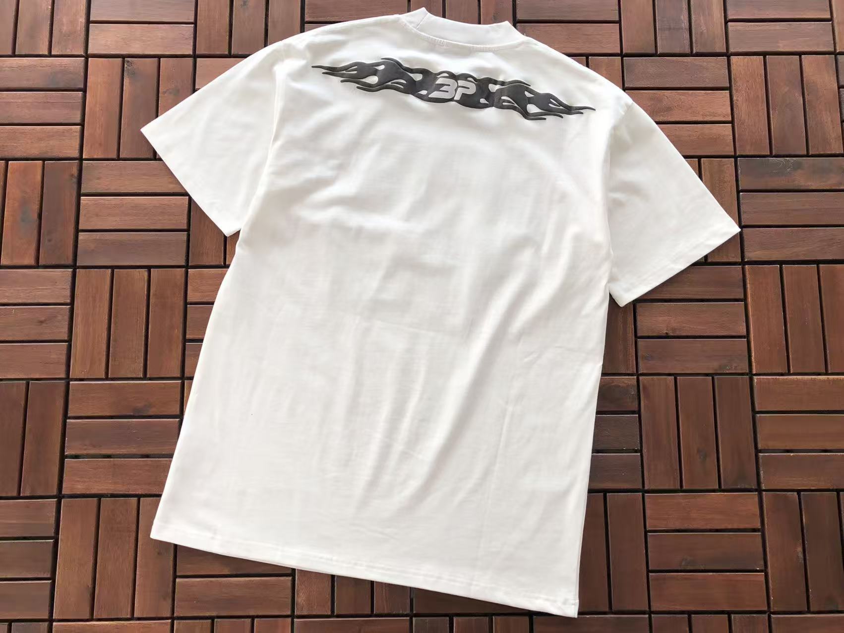 T-Shirt Broken Planet