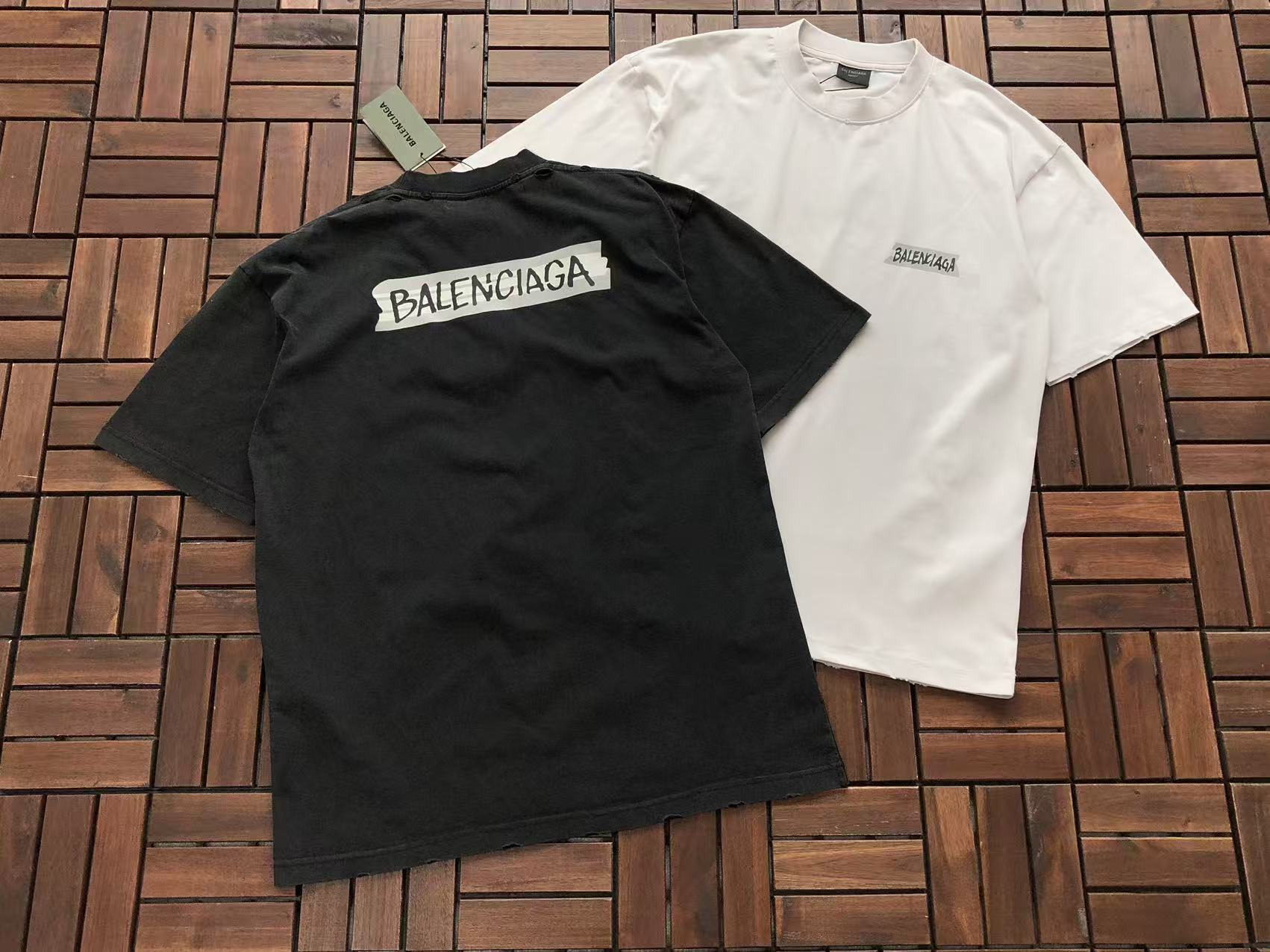 T-Shirt Balenciaga