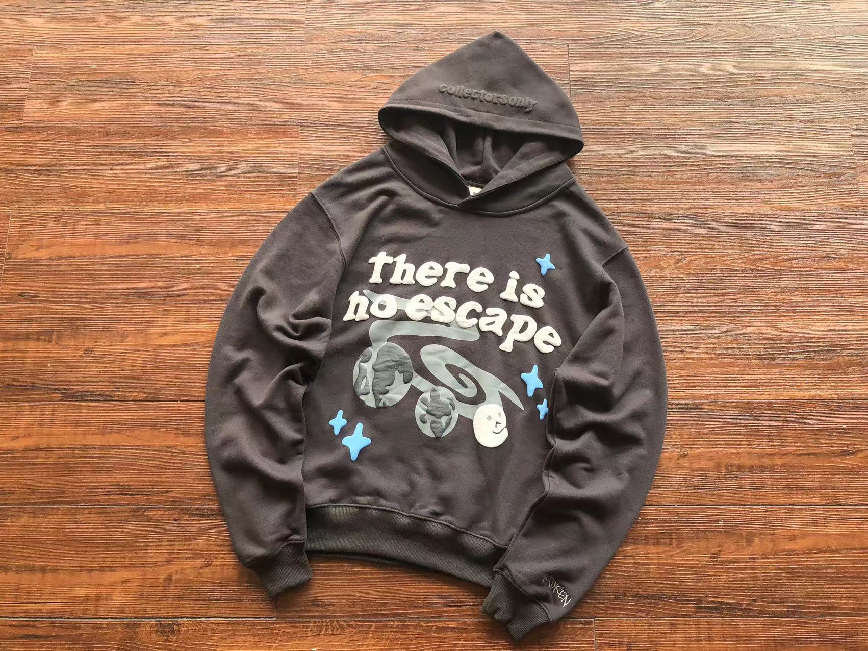 Broken Planet Hoodie "there is no escape"