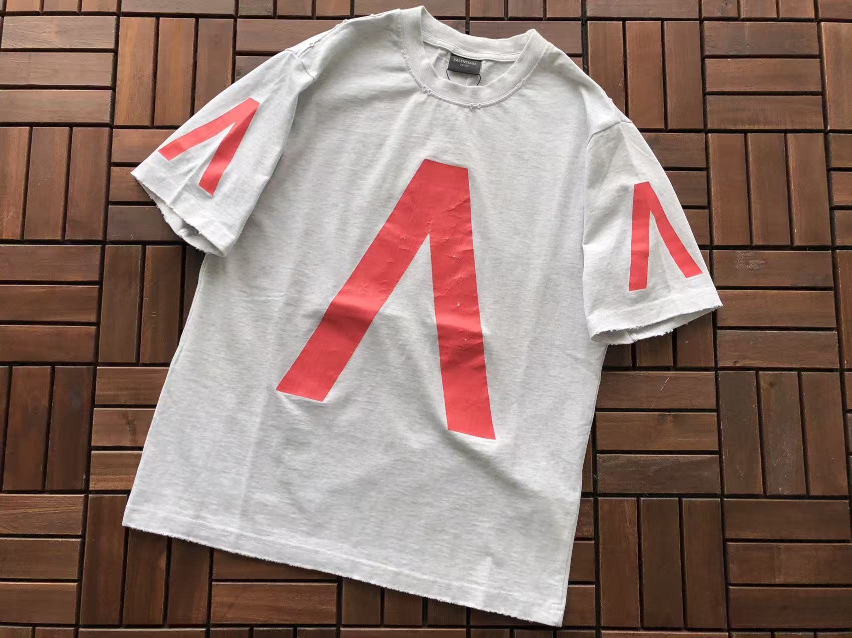 T-Shirt Balenciaga