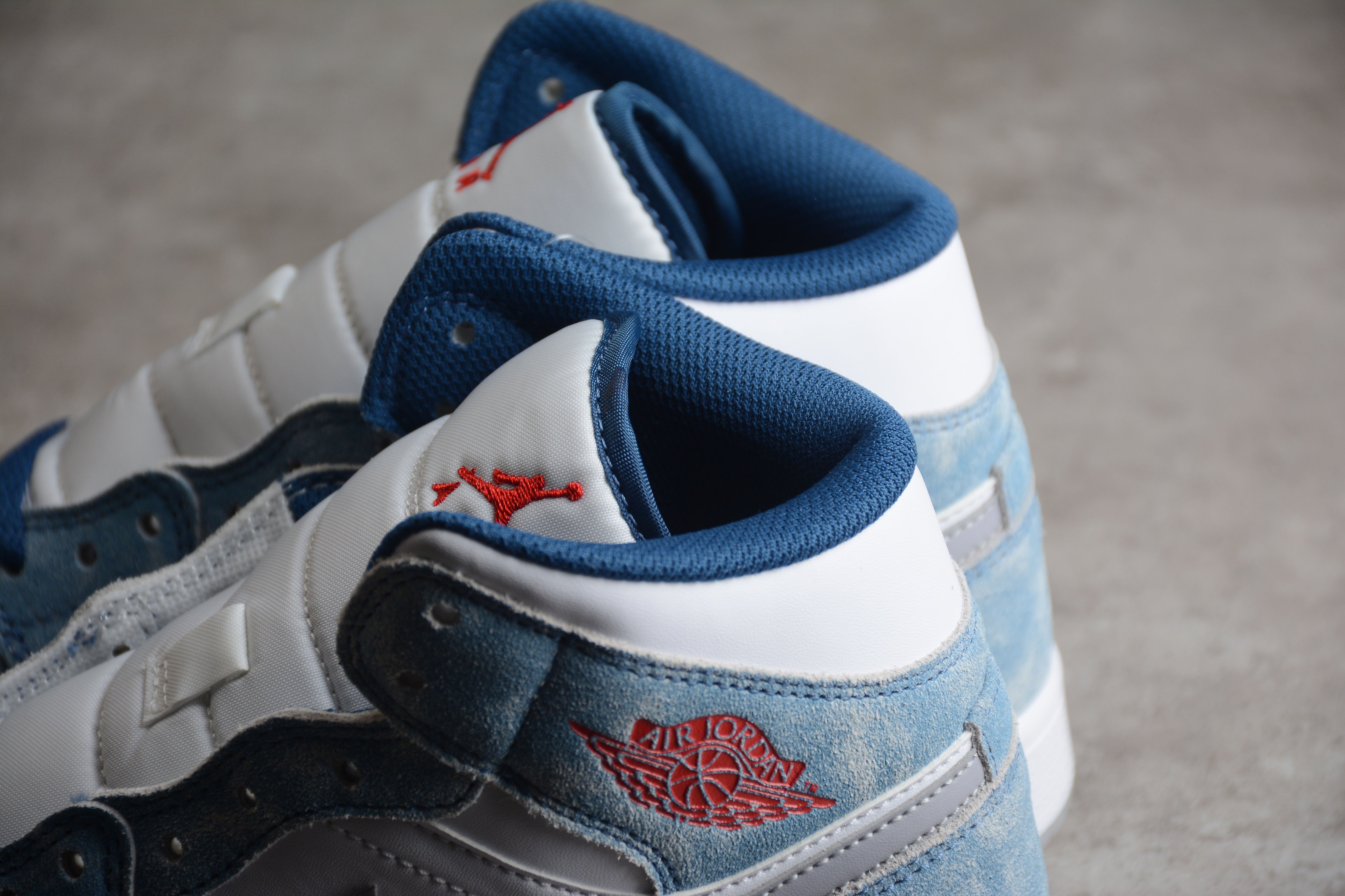 Jordan 1 Mid French Blue Fire Red