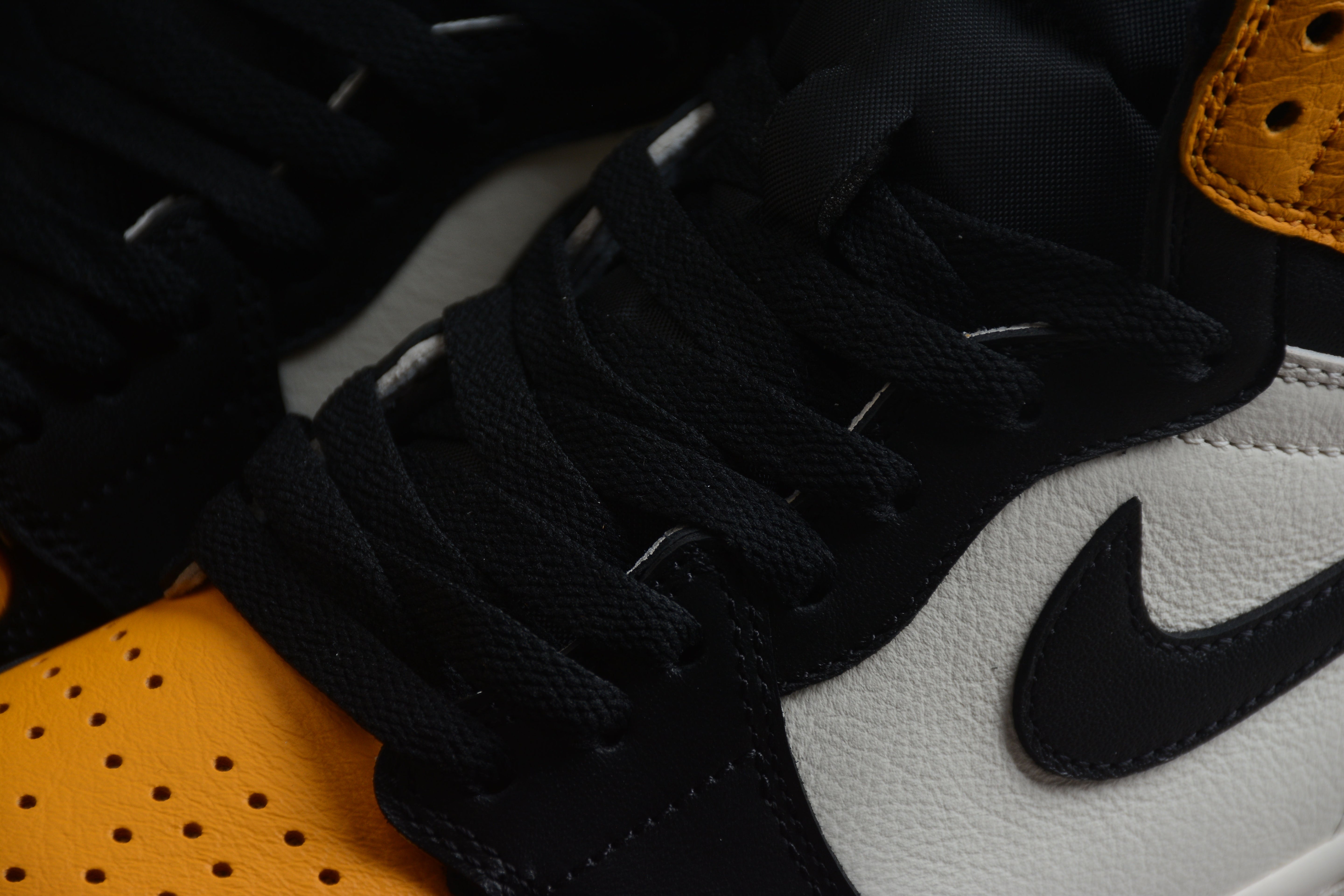 Jordan 1 Retro High OG Taxi
