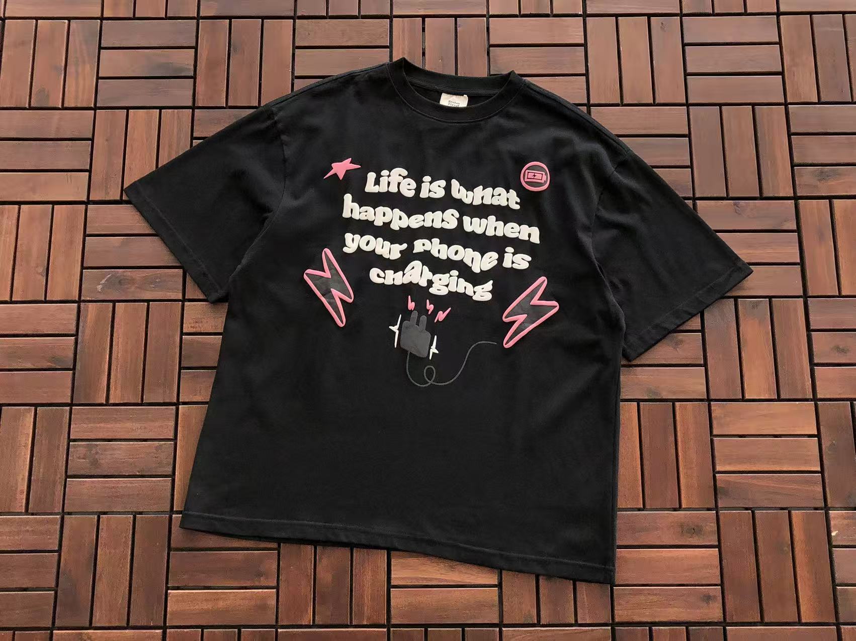 T-Shirt Broken Planet
