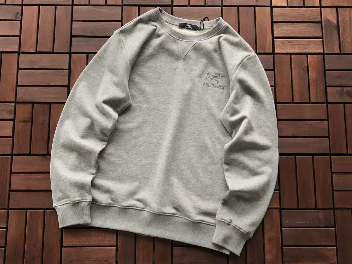 Arc'teryx Sweat