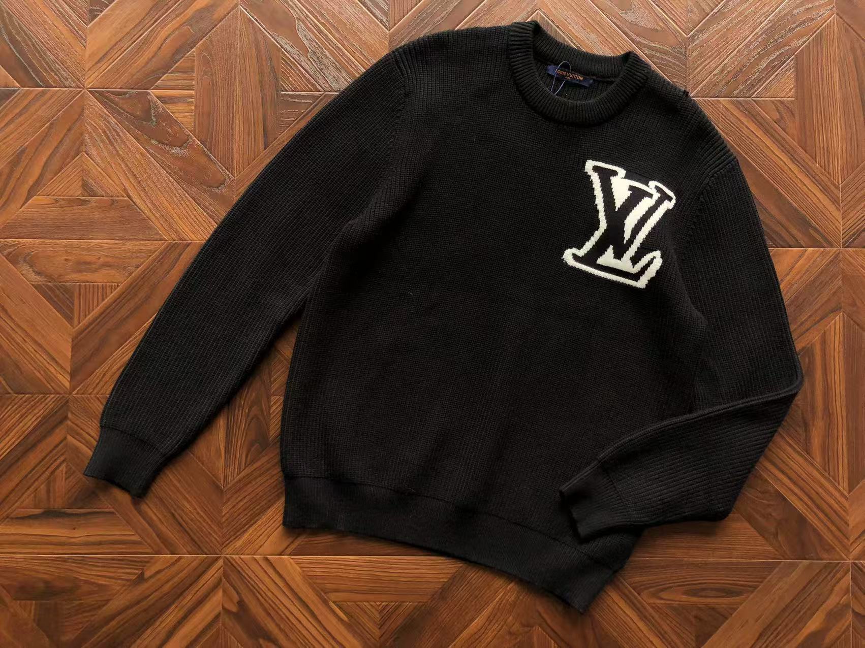 LV Sweater