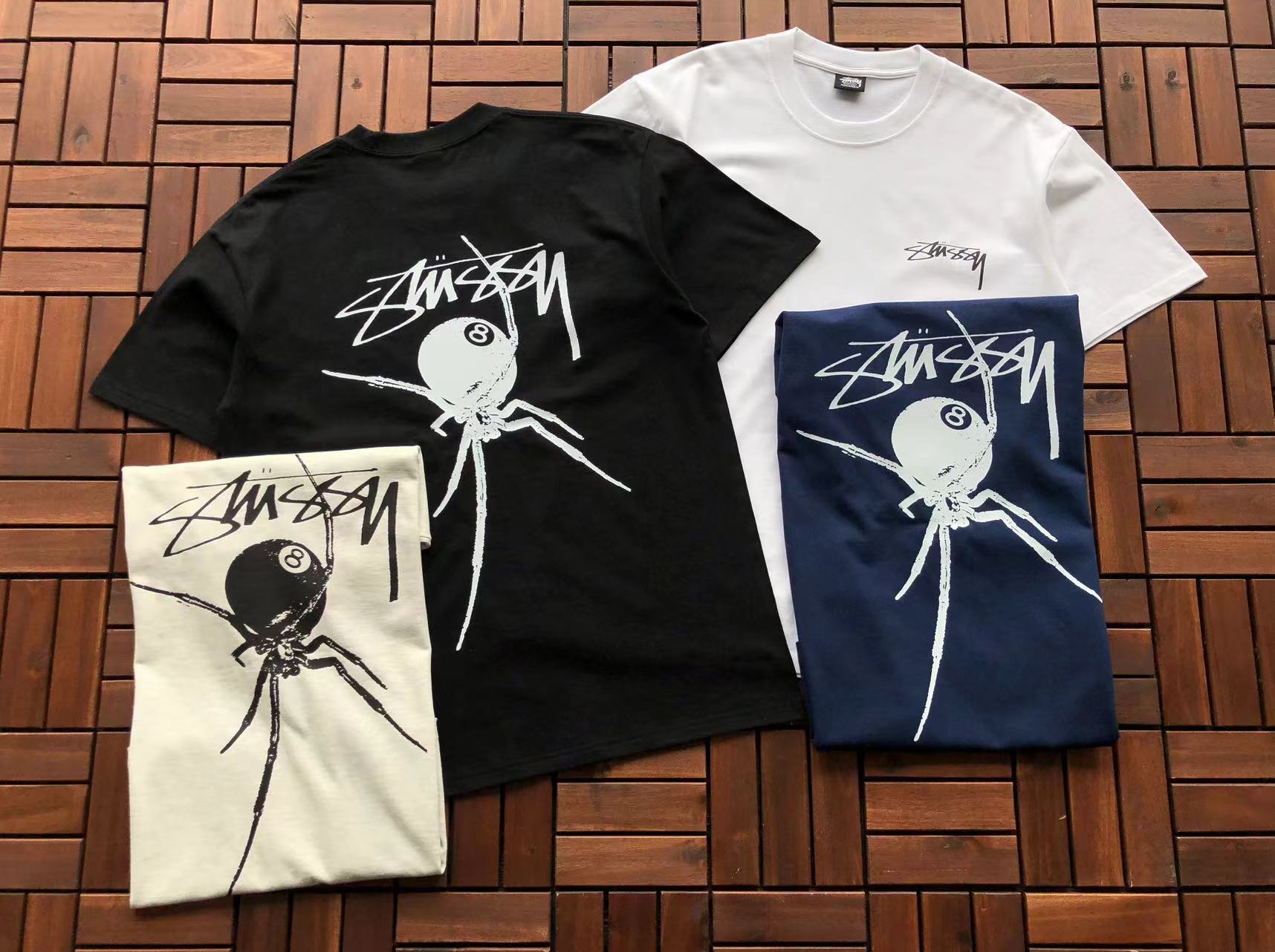 T-Shirt Stussy