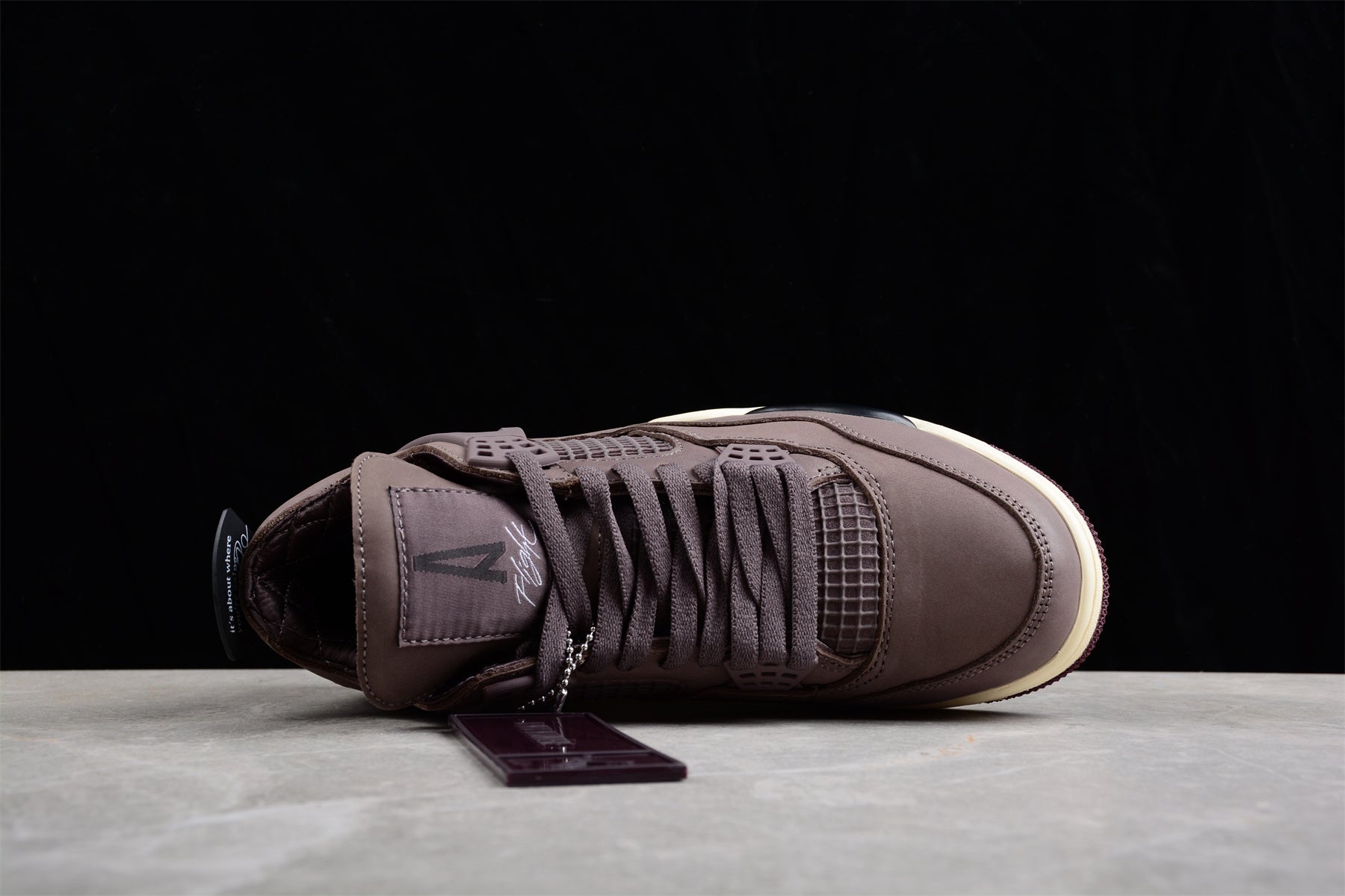 Jordan 4 Retro A Ma Maniére Violet Ore