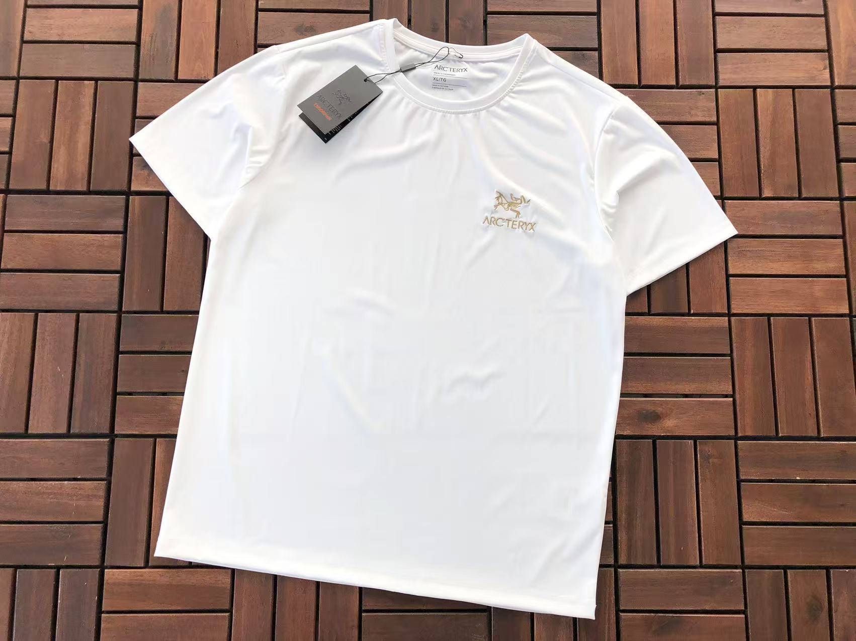Arc'teryx T-Shirt