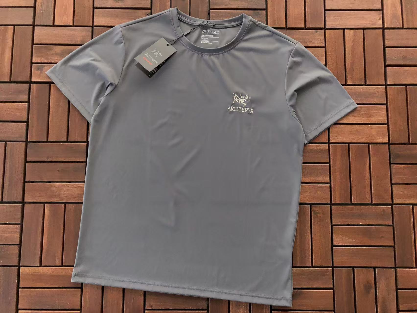 Arc'teryx T-Shirt