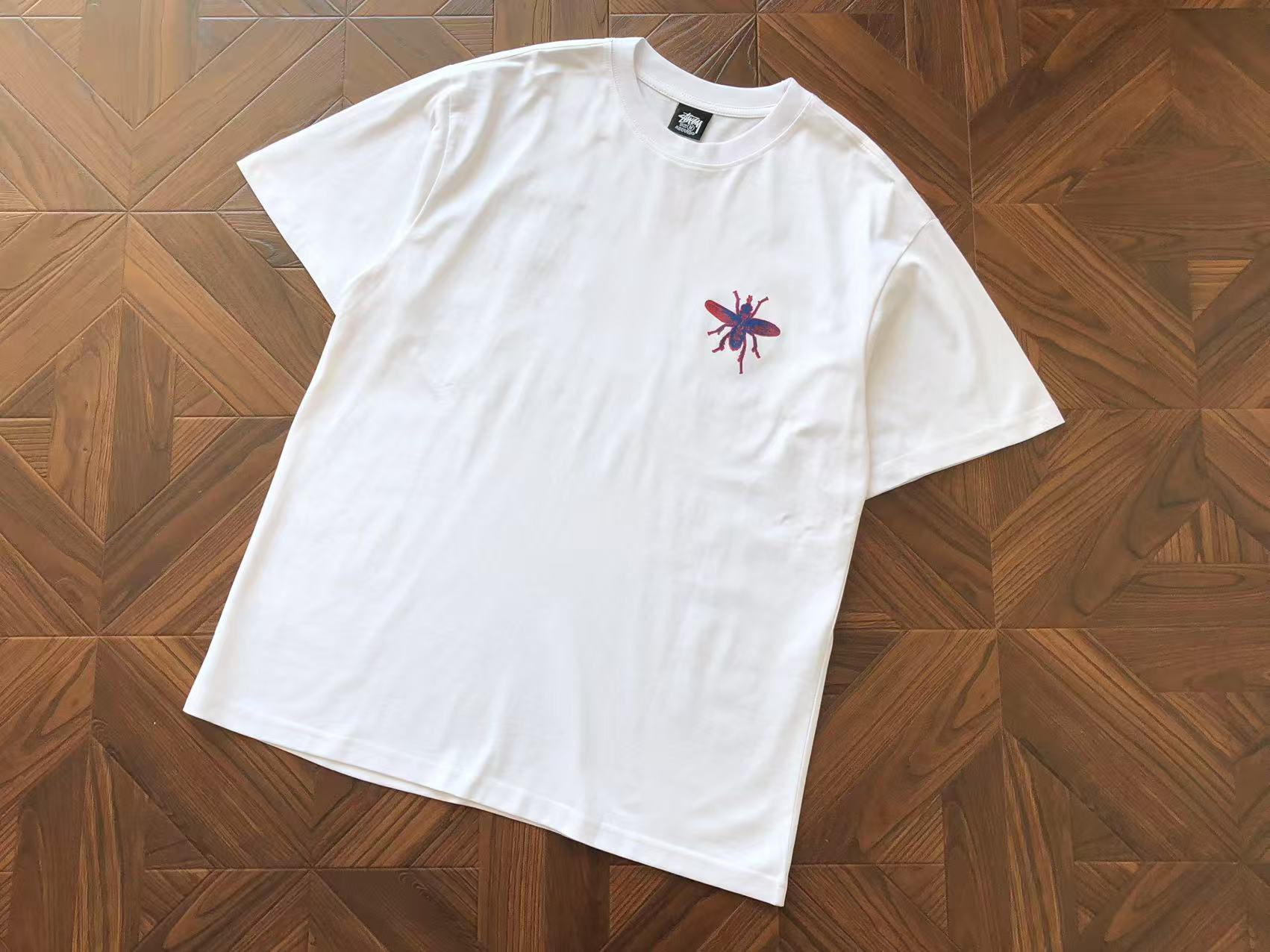 T-Shirt Stussy