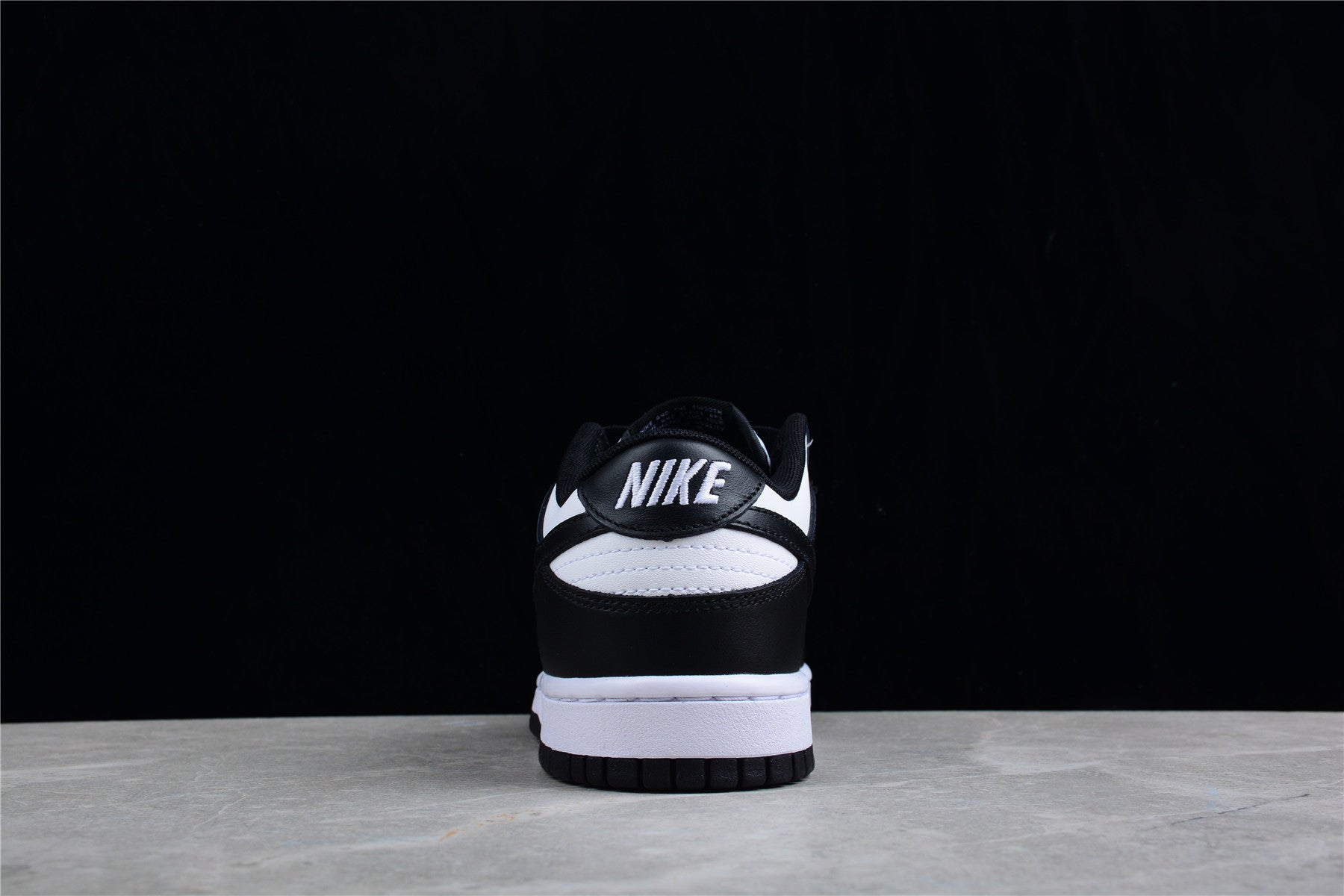 Nike Dunk Panda