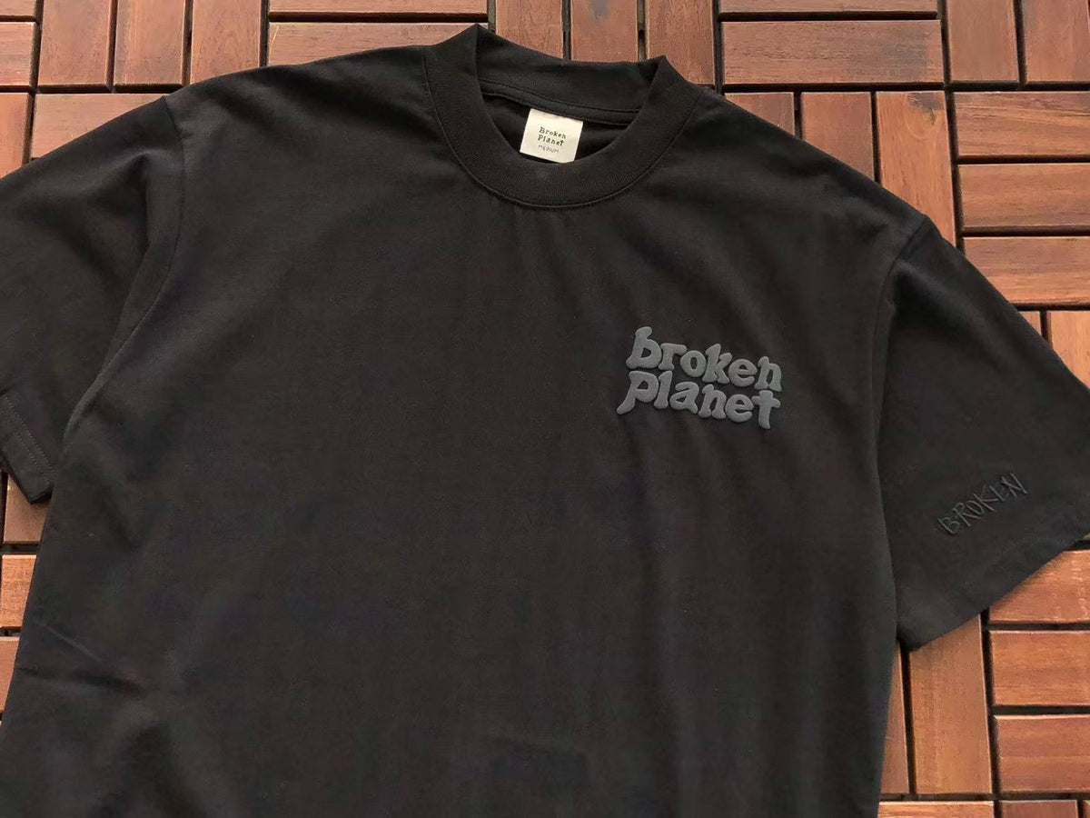 T-Shirt Broken Planet
