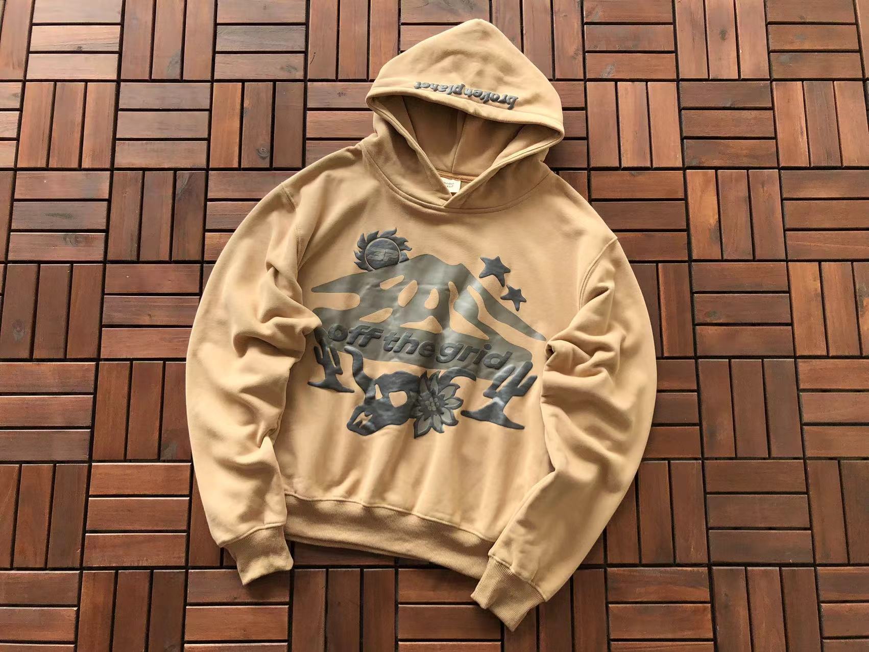 Broken Planet Hoodie "off the grid"
