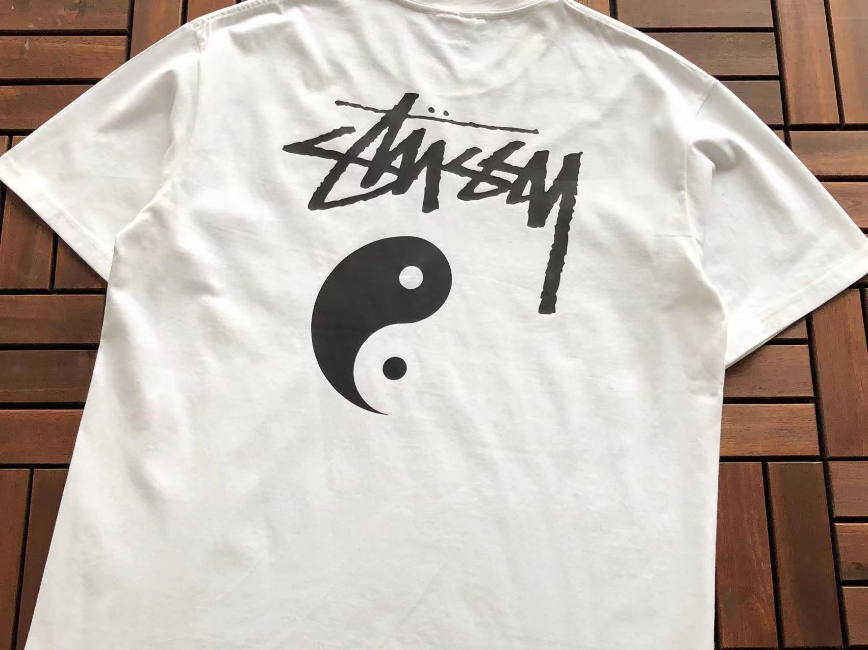 T-Shirt Stussy