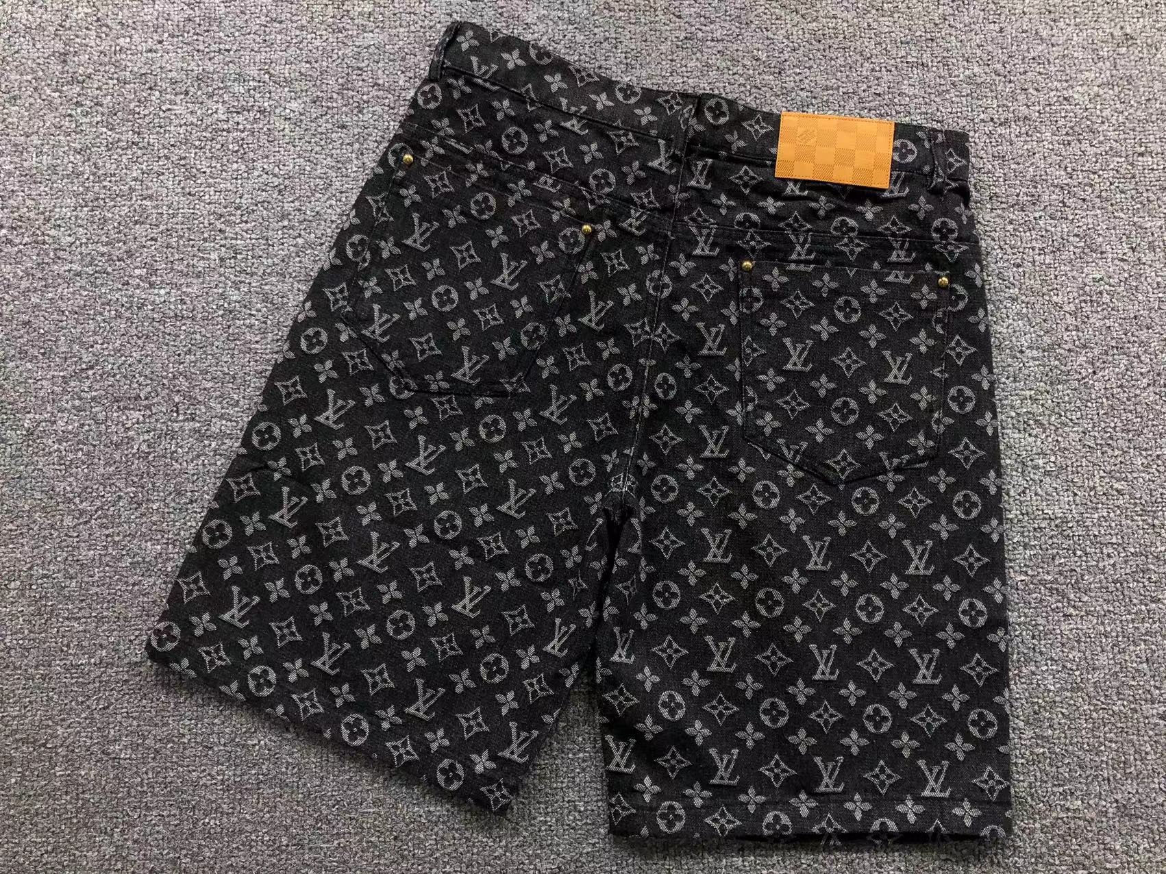 Louis Vuitton Short