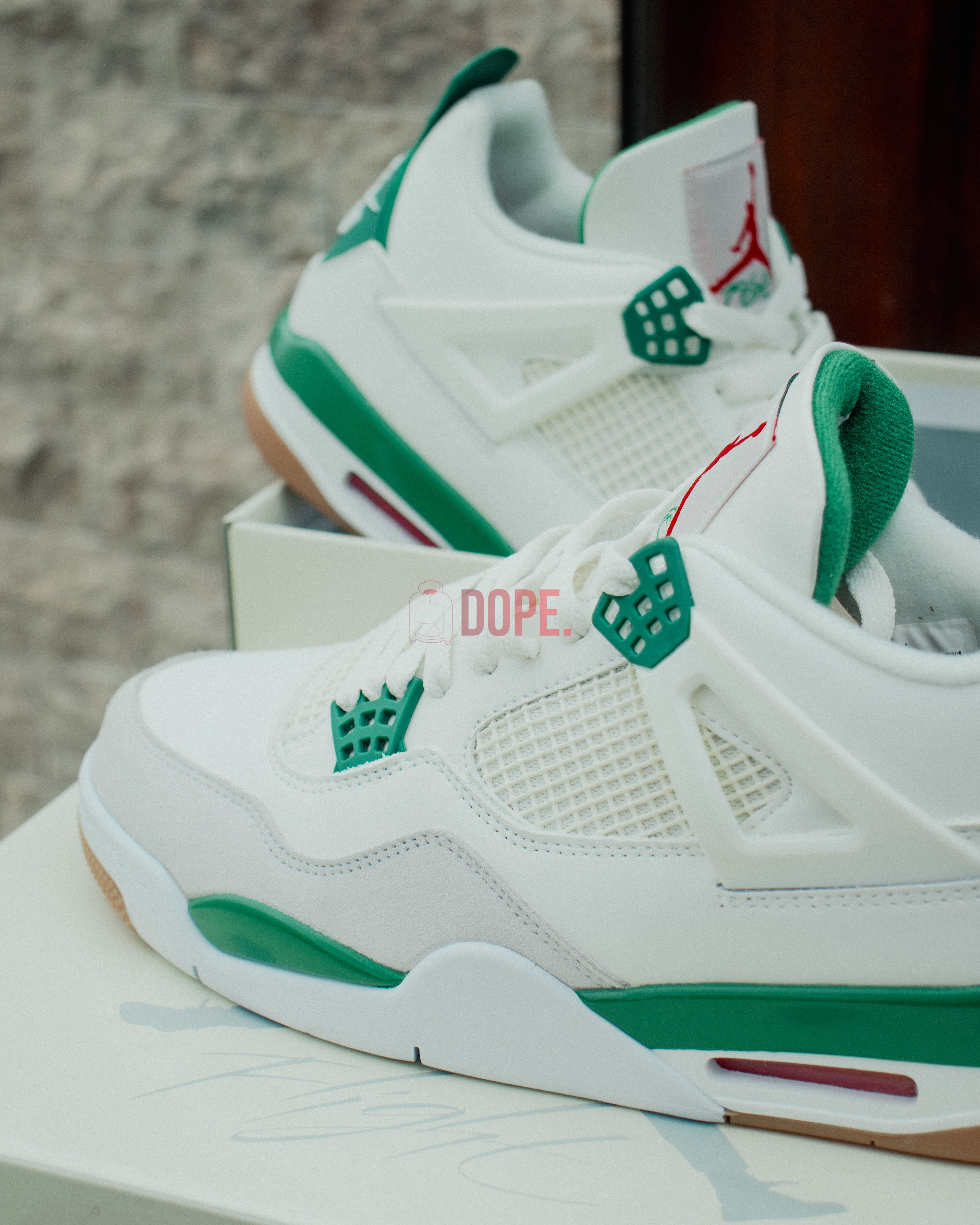 Jordan 4 Retro SB Pine Green