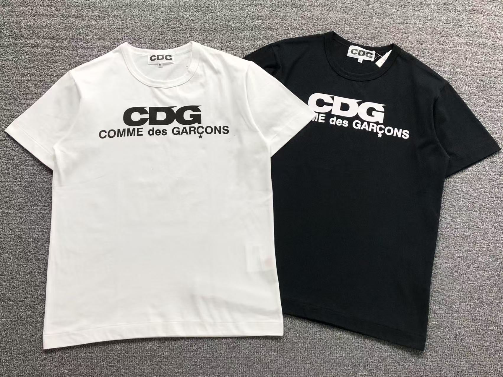 T-Shirt Comme des Garçons PLAY