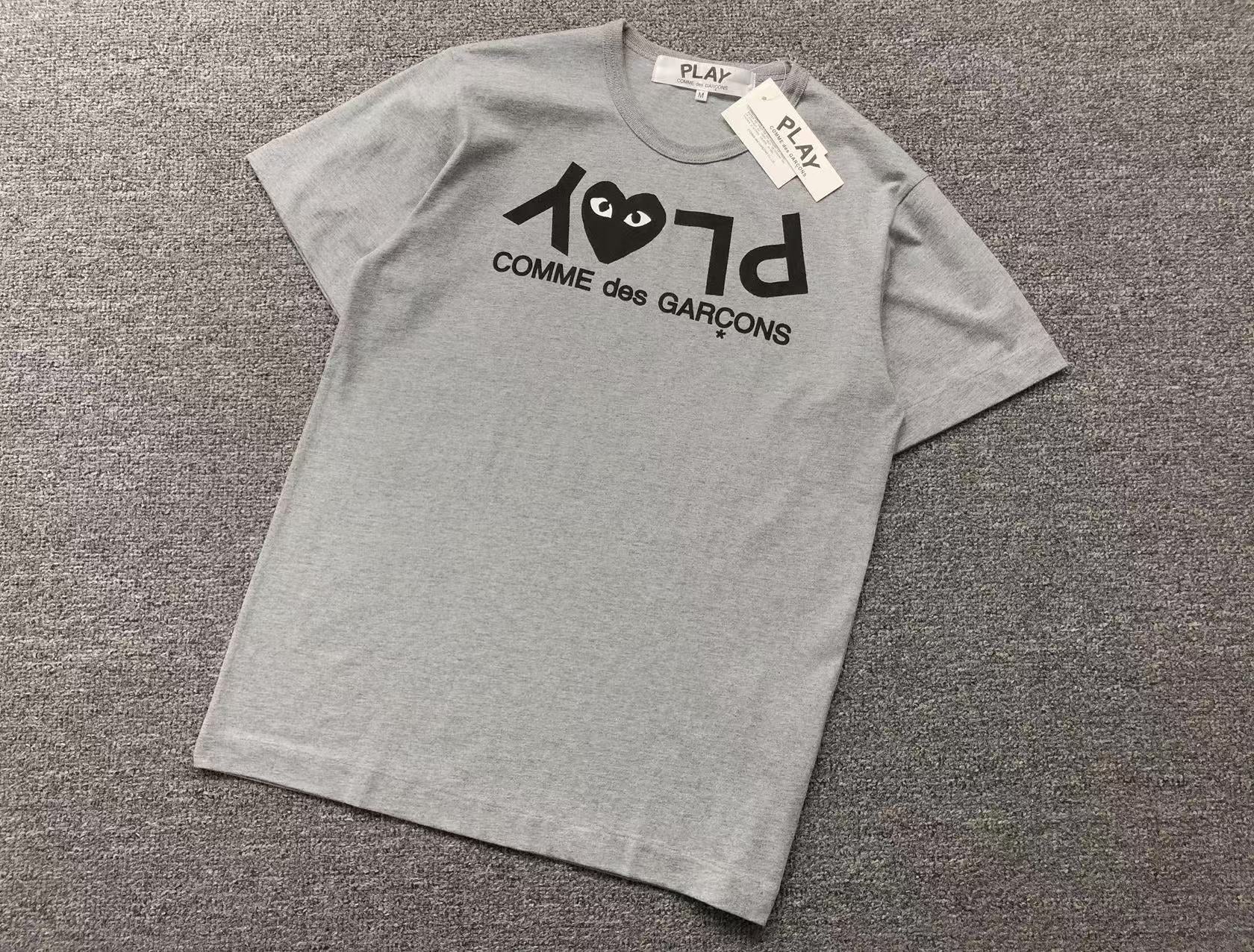 T-Shirt Comme des Garçons PLAY