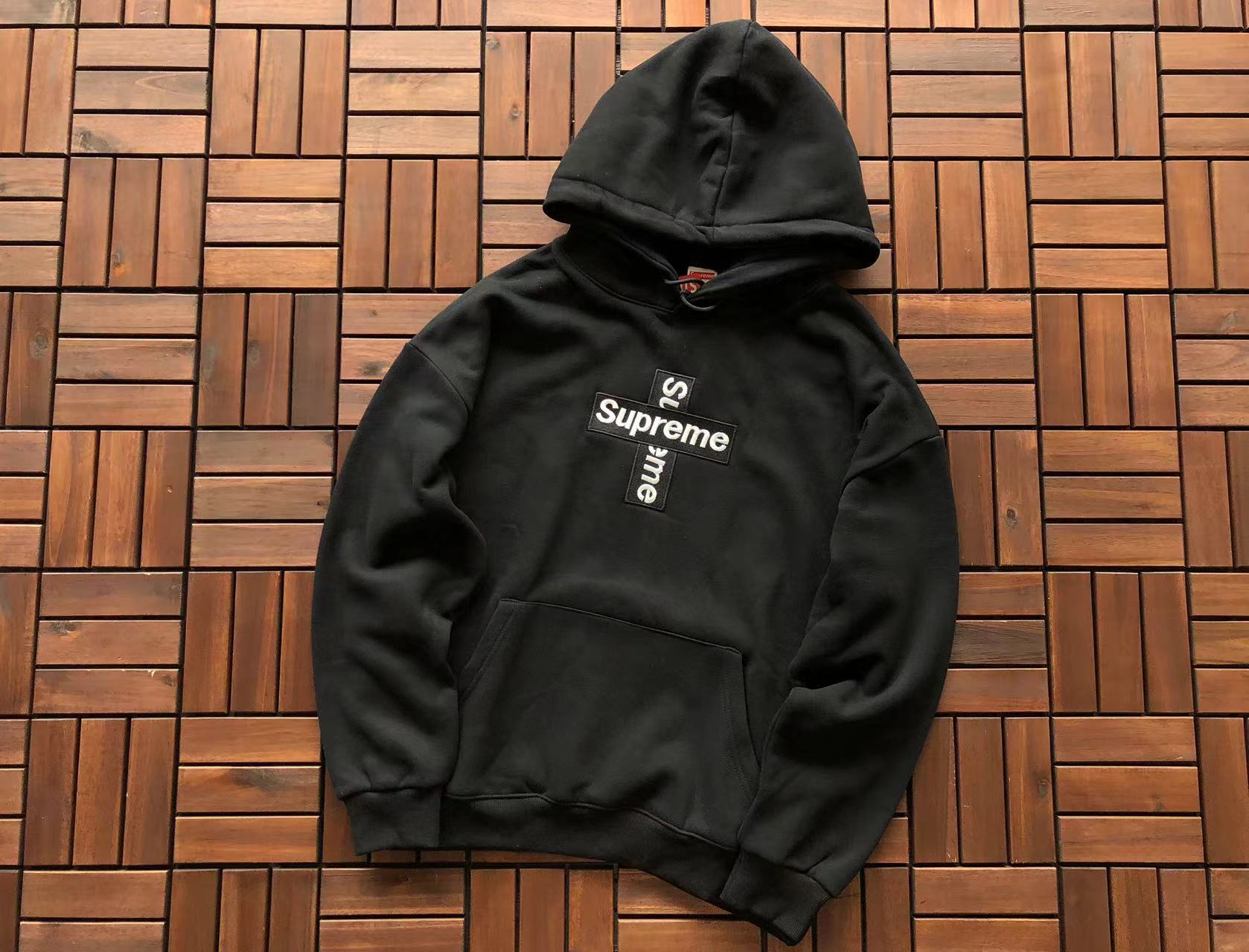 Supreme Hoodie