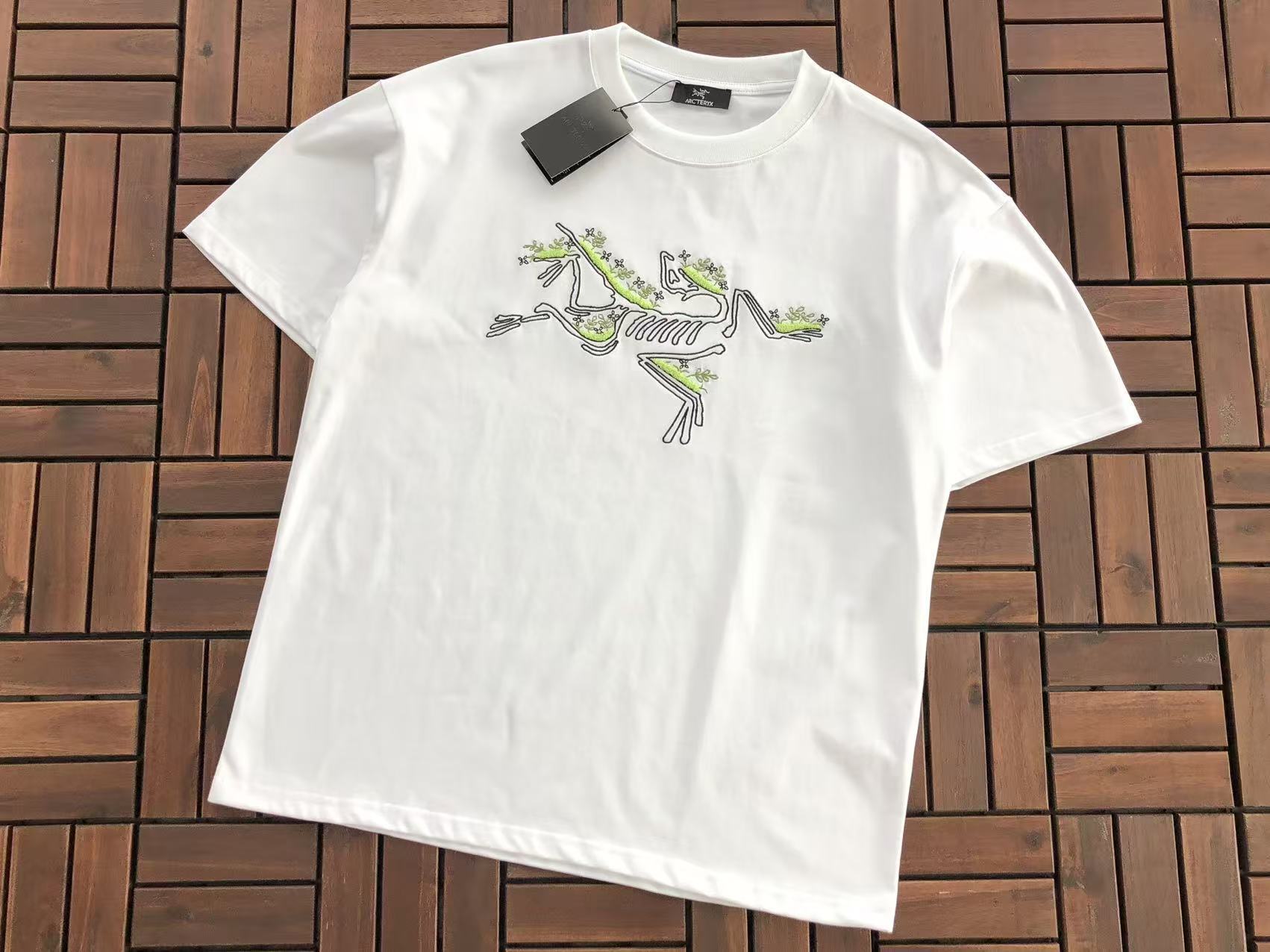Arc'teryx T-Shirt