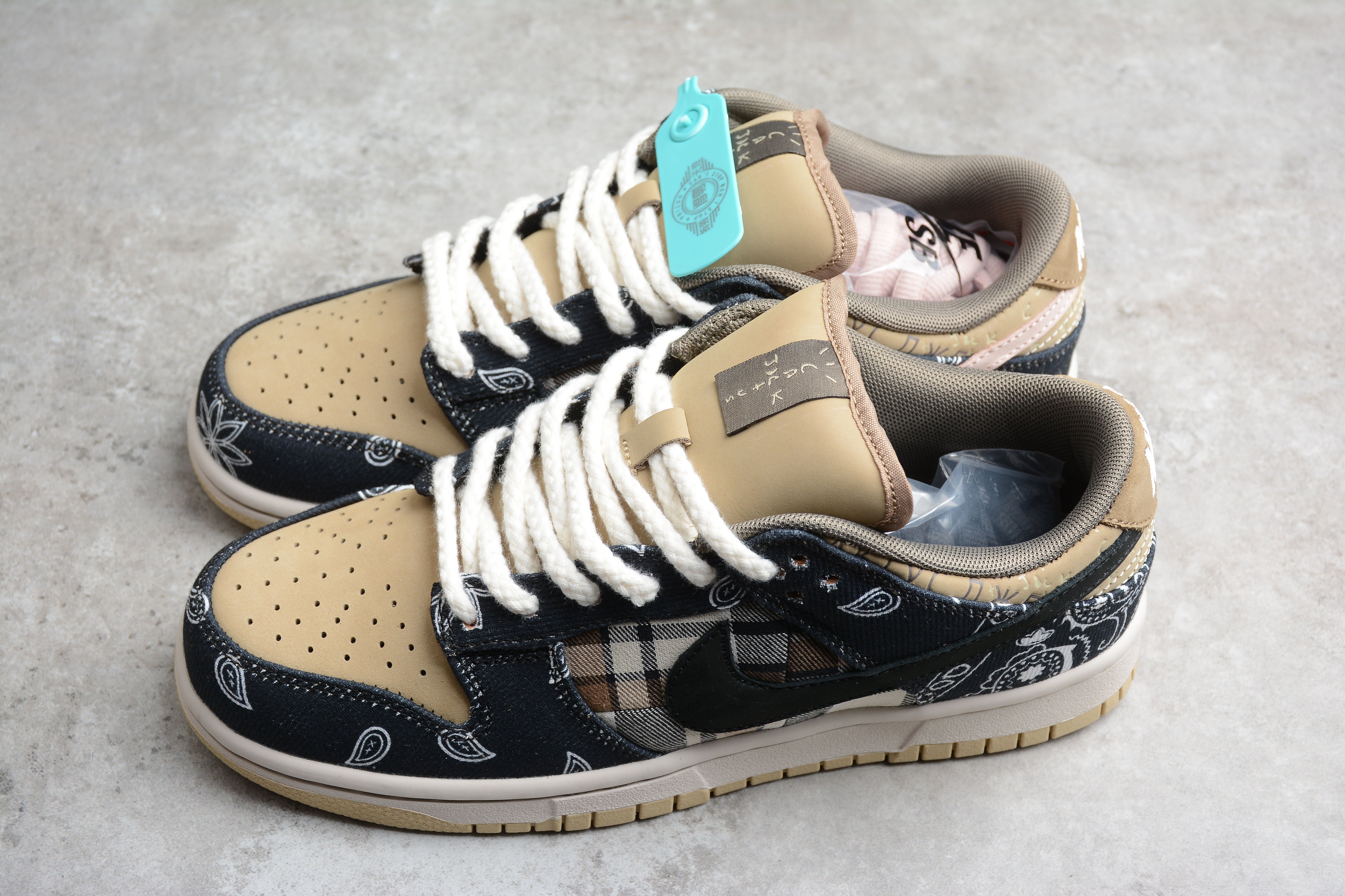 Nike Dunk SB Travis Scott