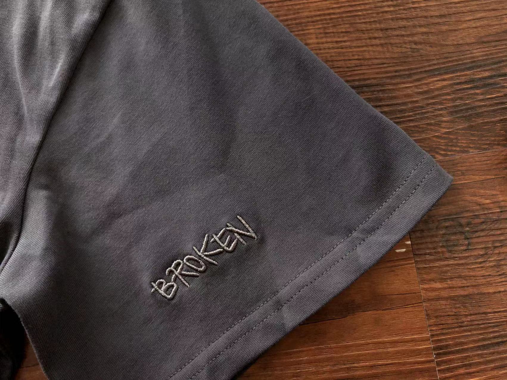 T-Shirt Broken Planet Twin Flames