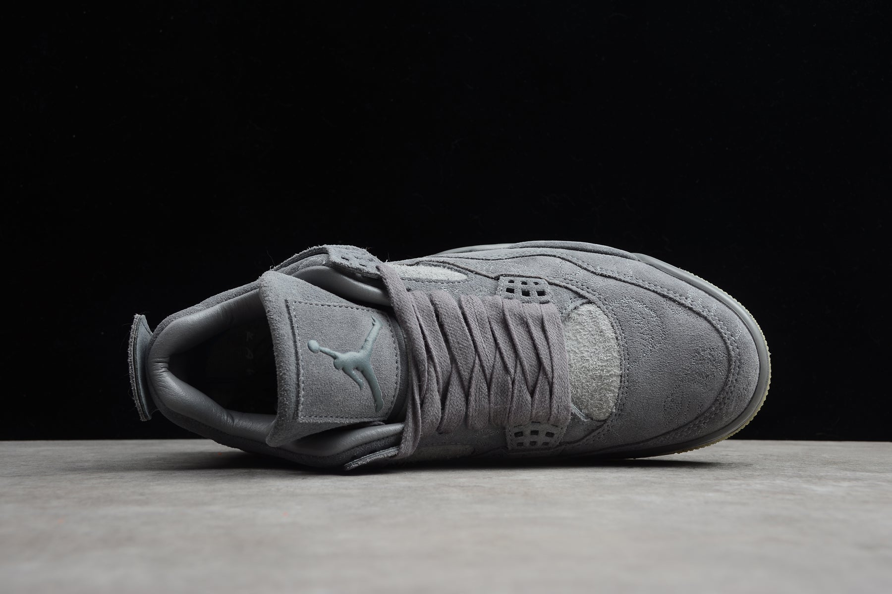 Jordan 4 Retro Kaws