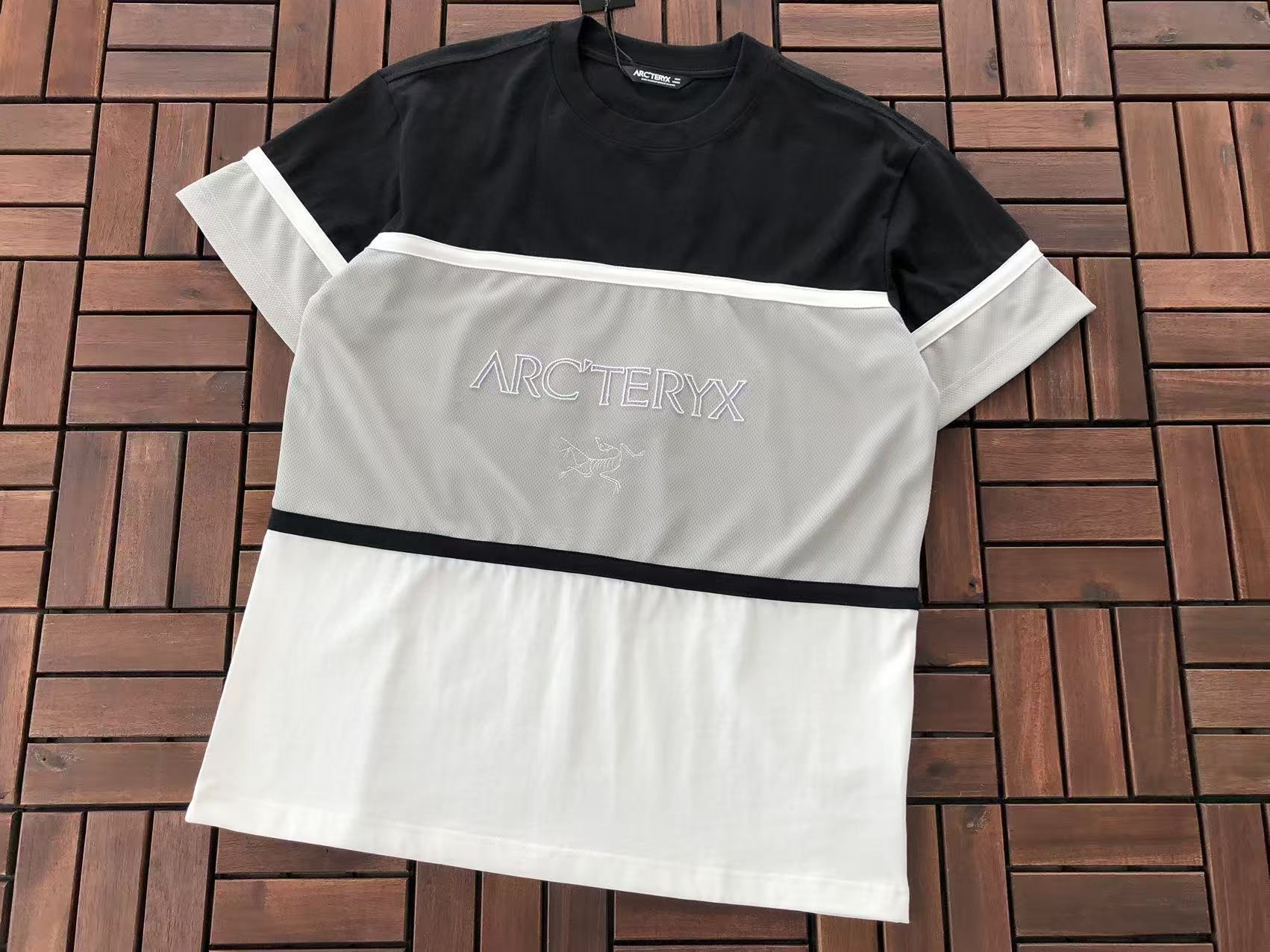 Arc'teryx T-Shirt