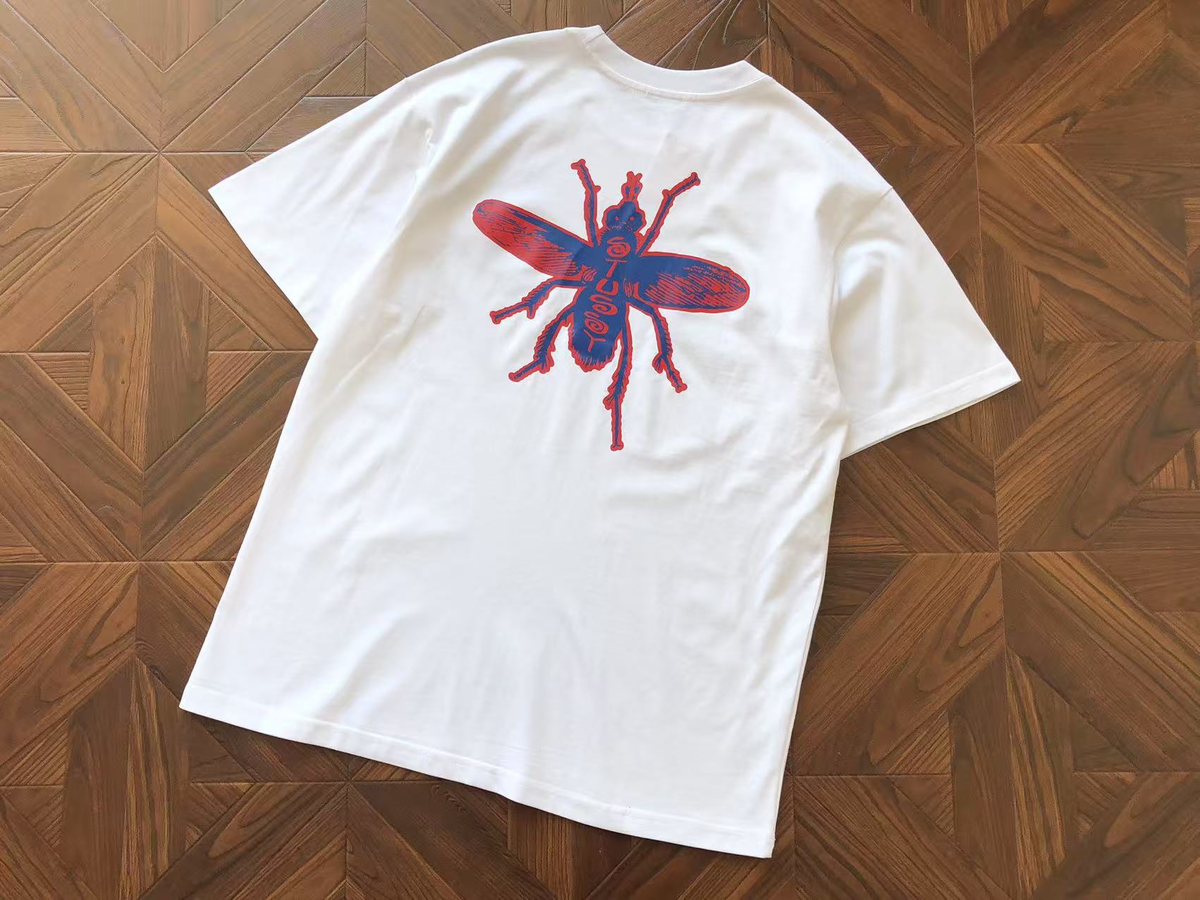 T-Shirt Stussy
