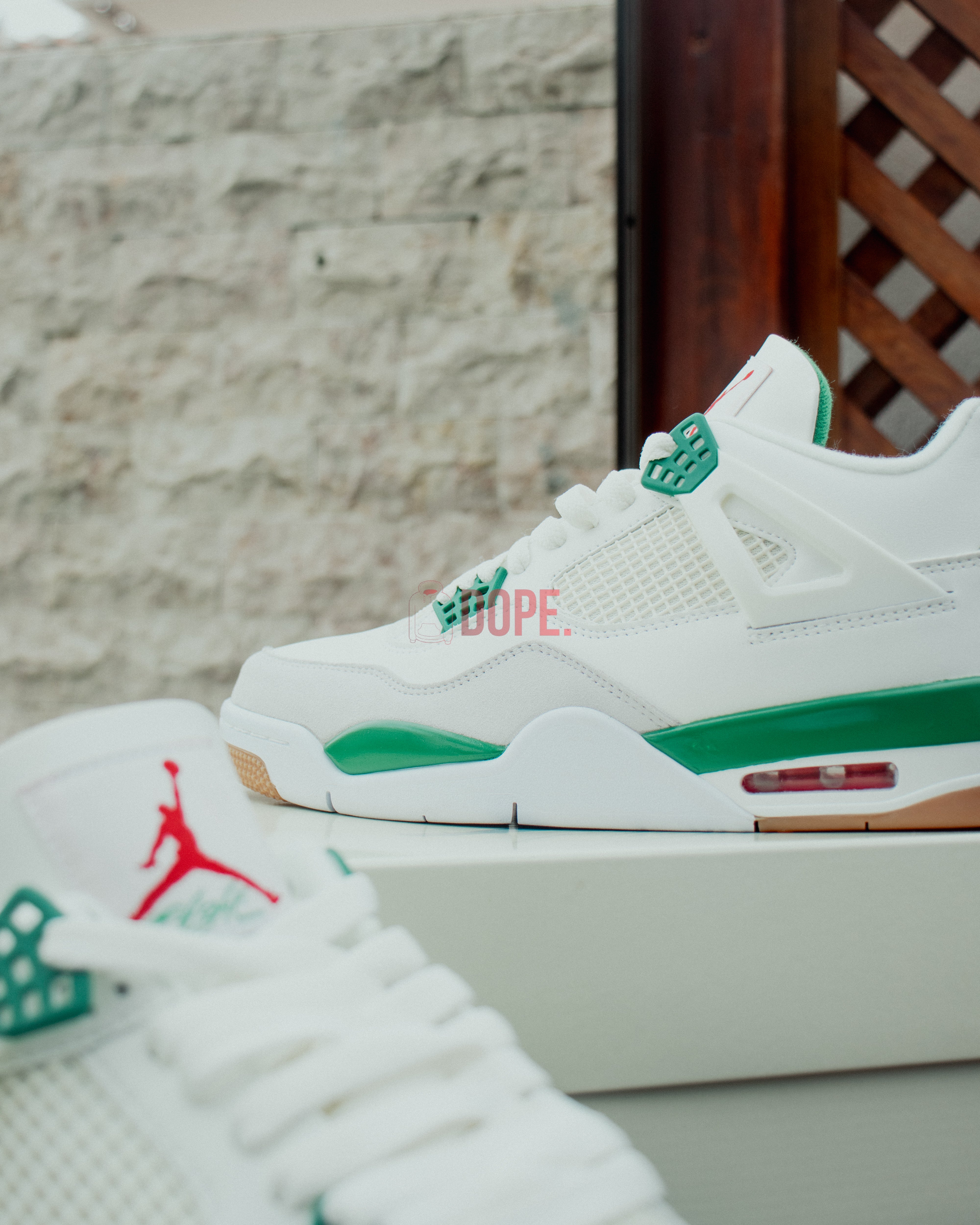 Jordan 4 Retro SB Pine Green