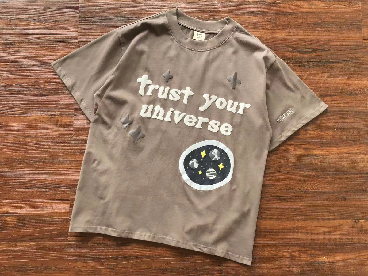 T-Shirt Broken Planet Trust Your Universe