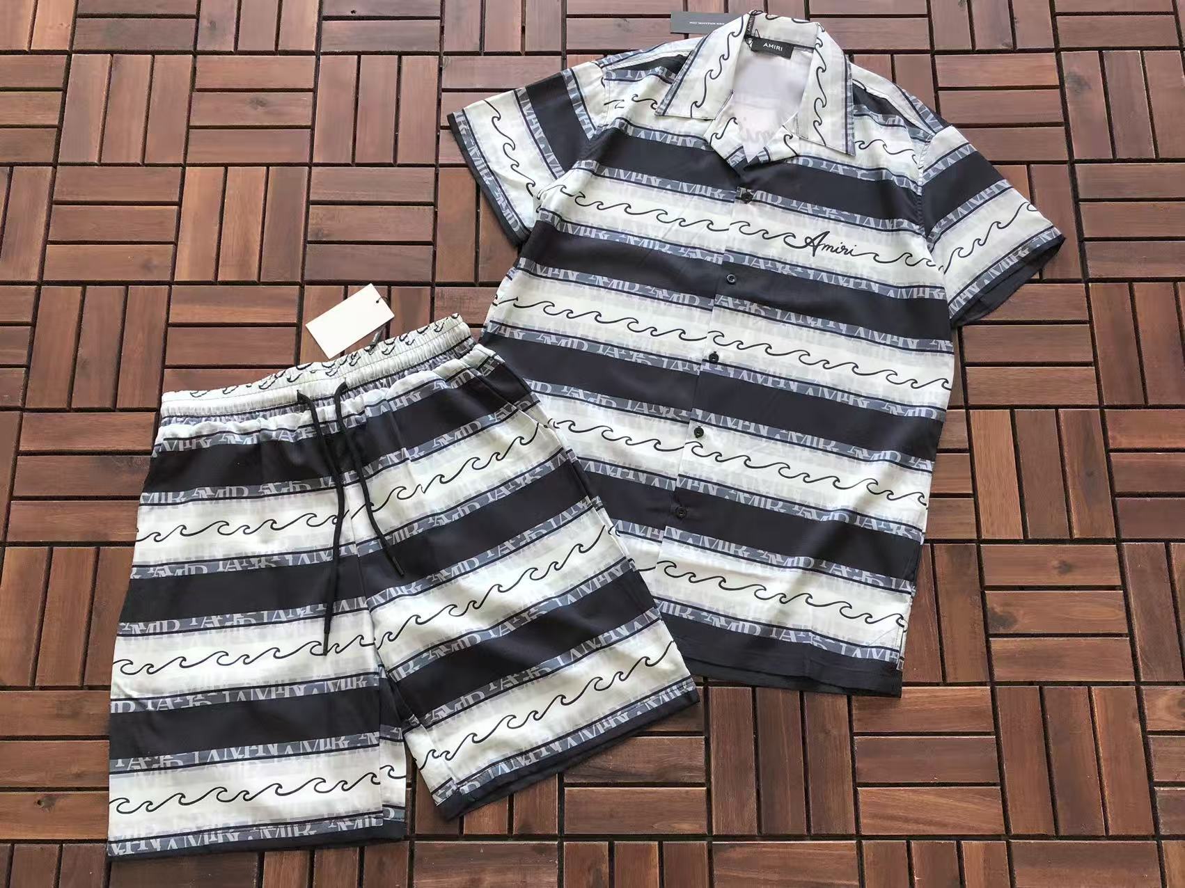 Amiri Set