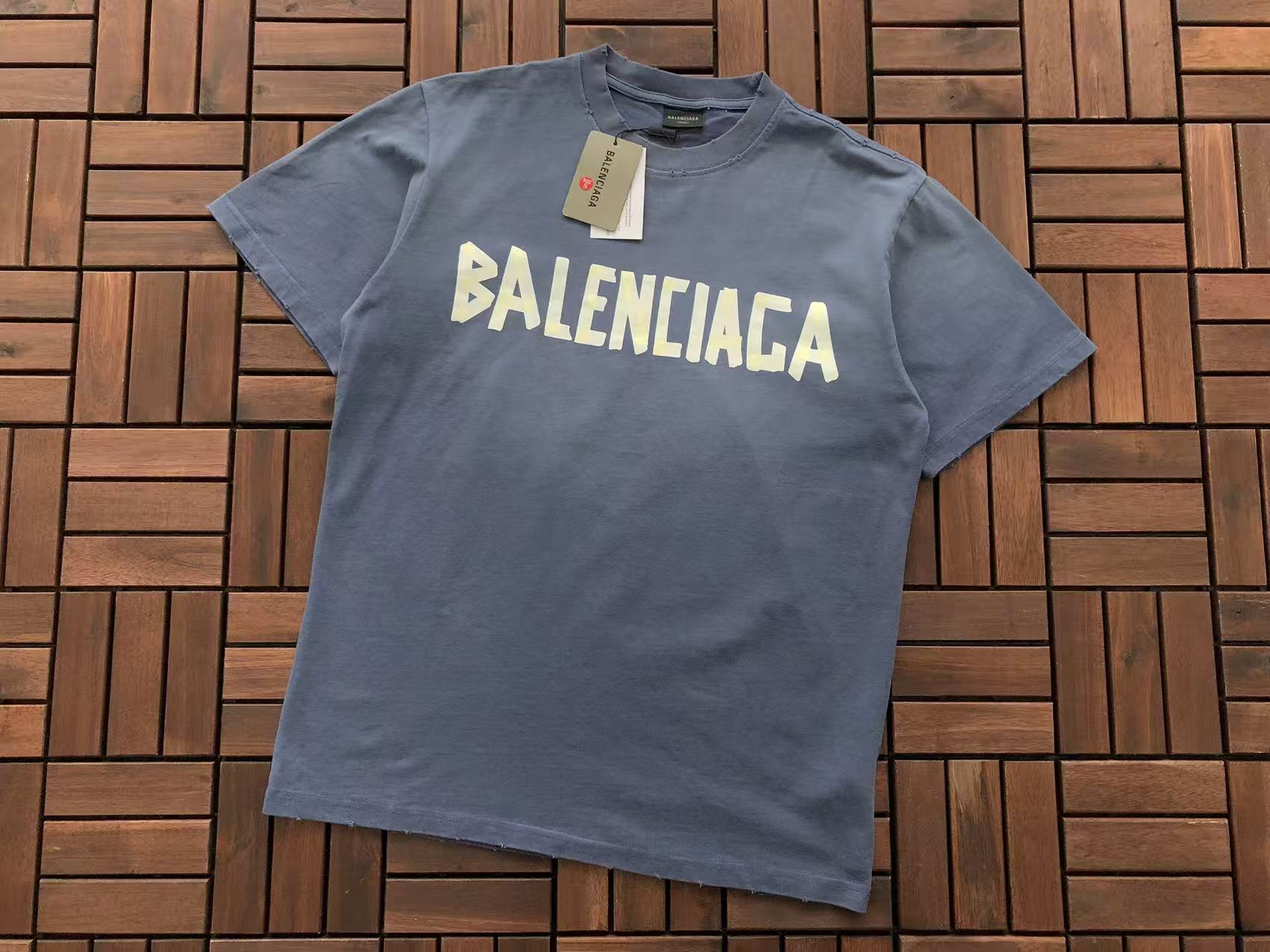 T-Shirt Balenciaga
