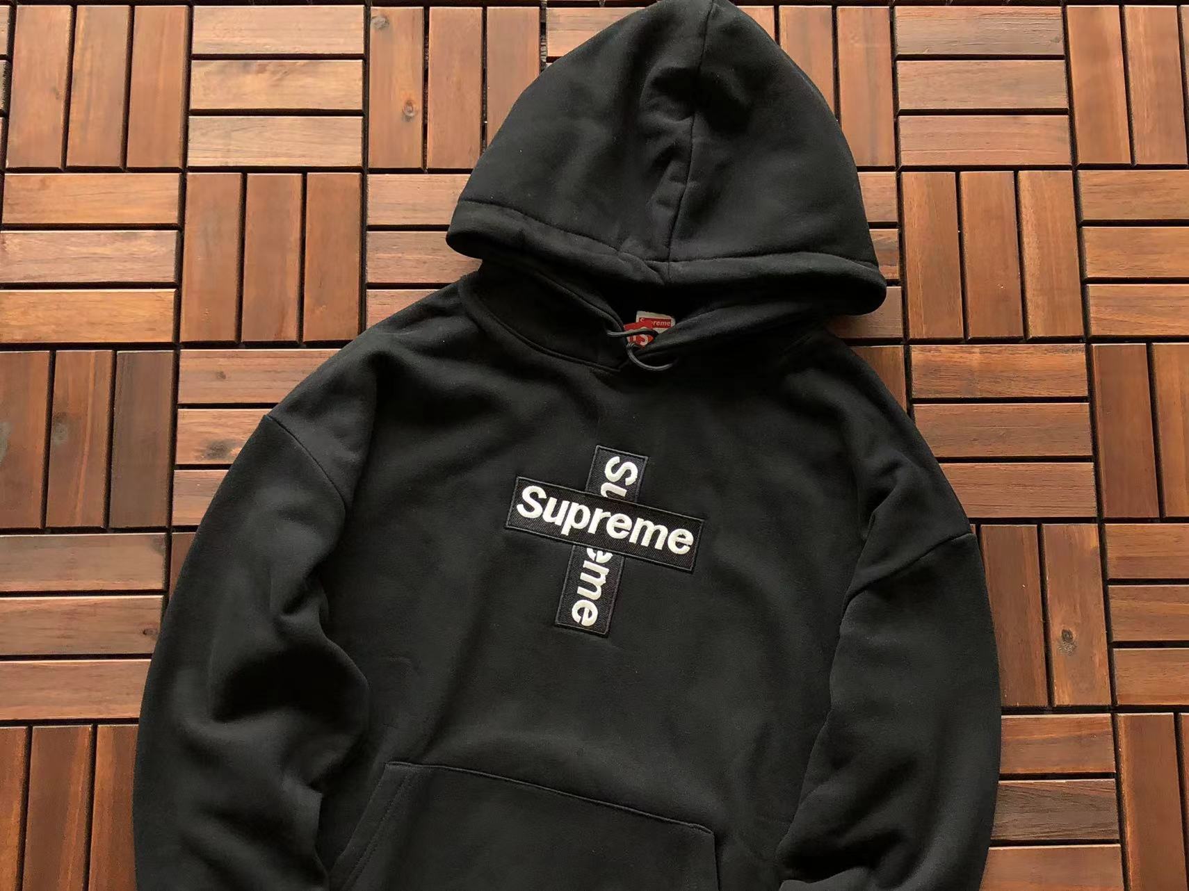 Supreme Hoodie