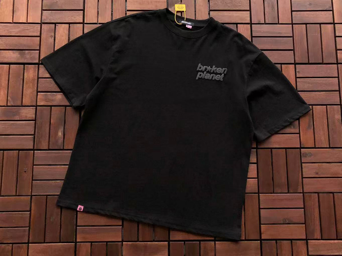 T-Shirt Broken Planet