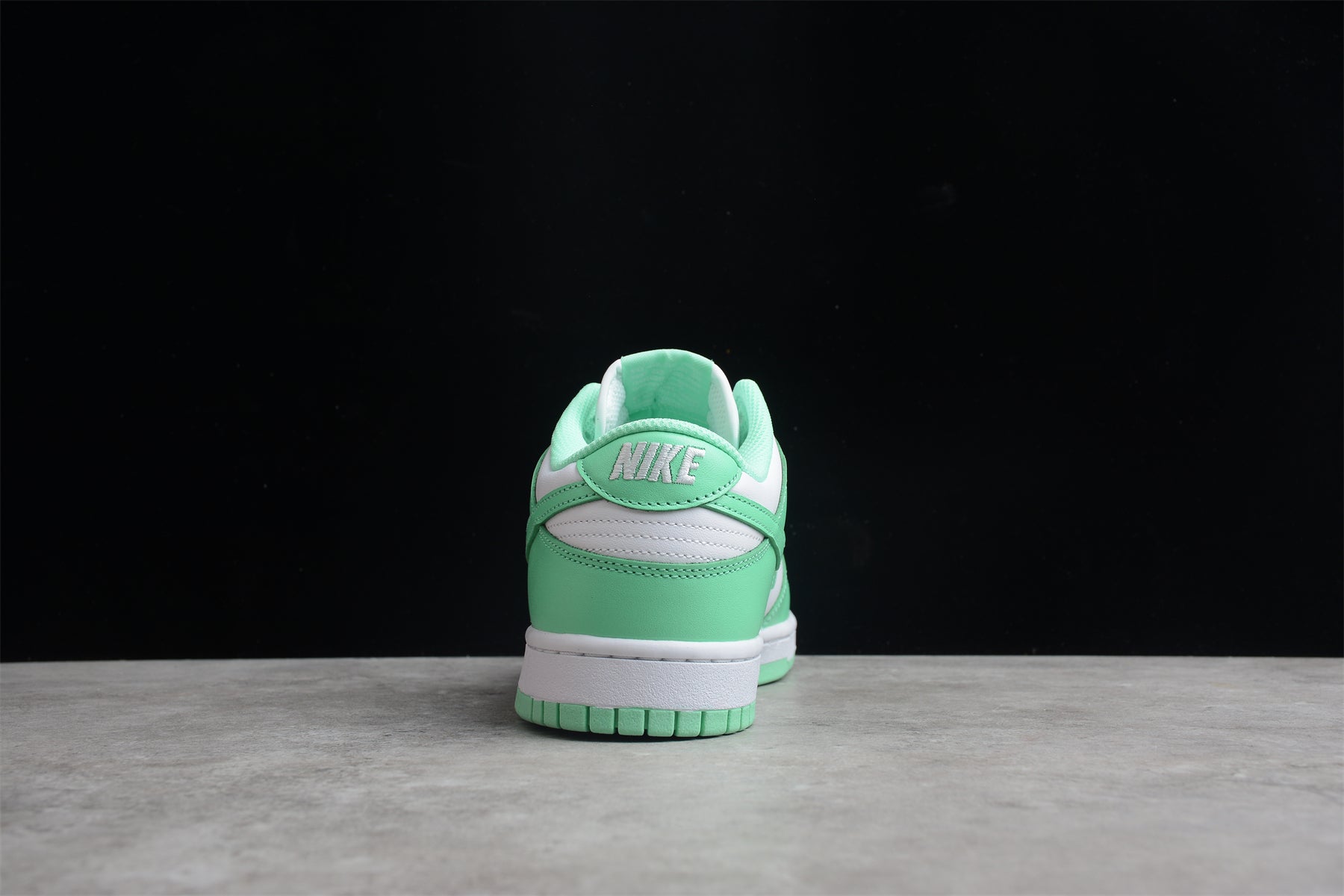 Nike Dunk Green Grow