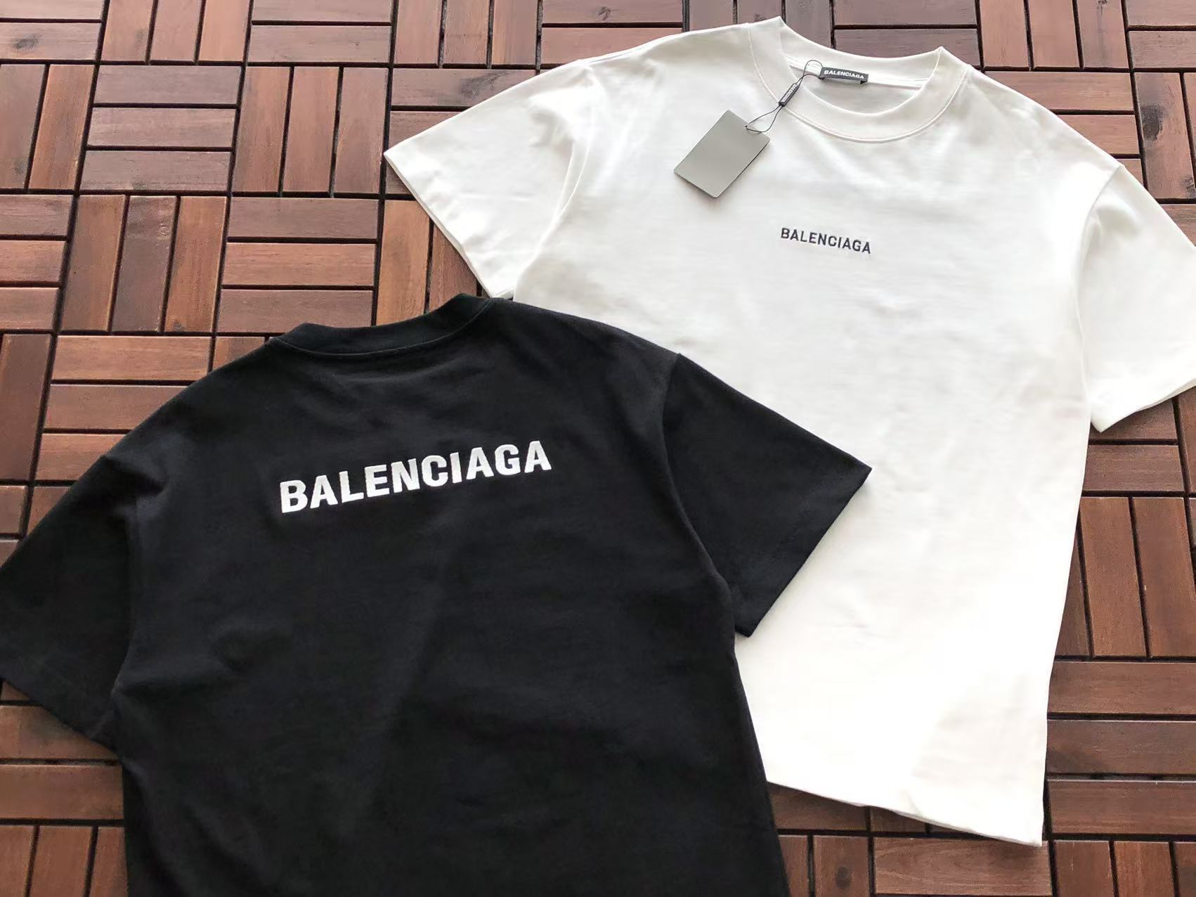 T-Shirt Balenciaga