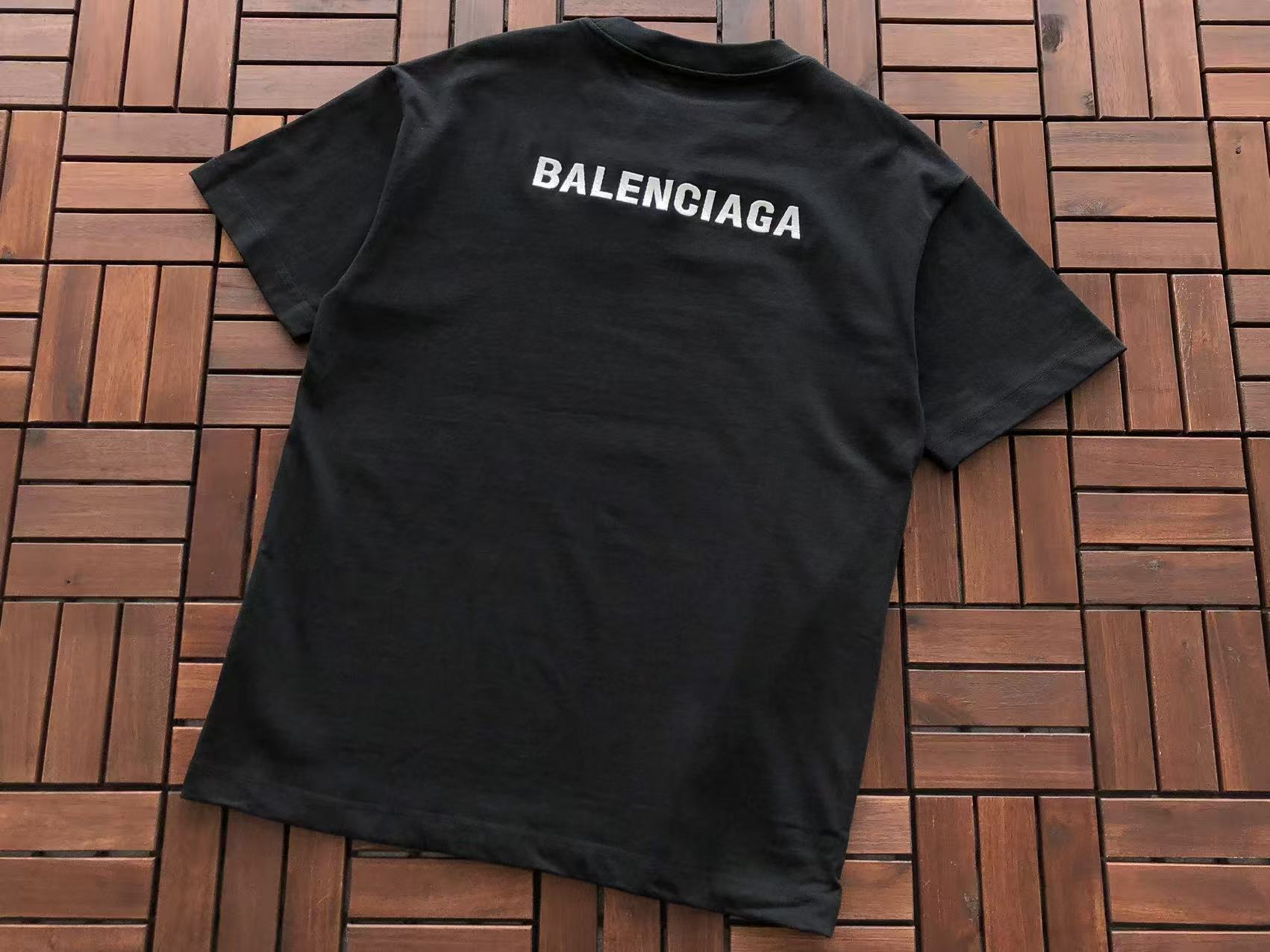 T-Shirt Balenciaga