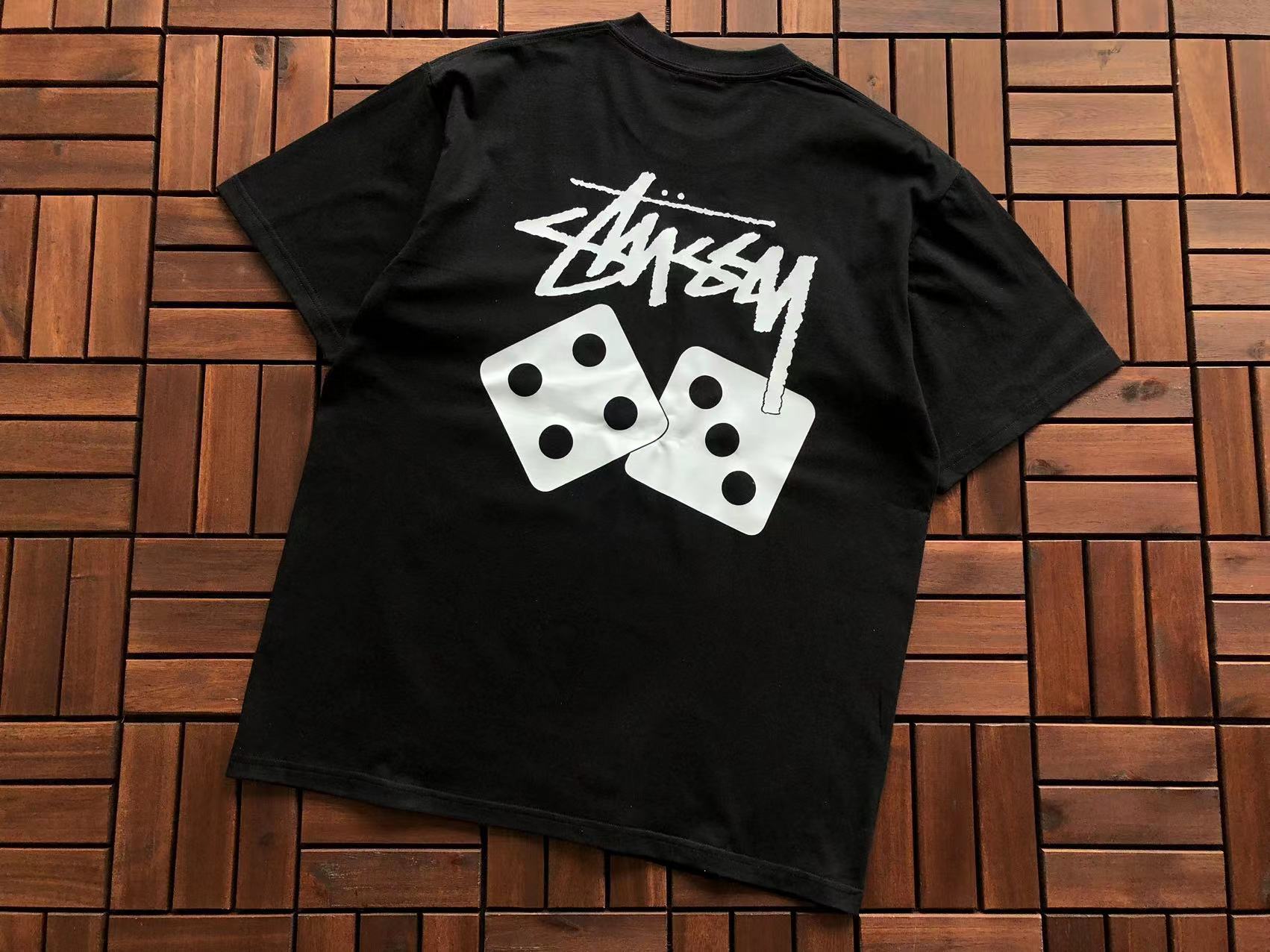 T-Shirt Stussy