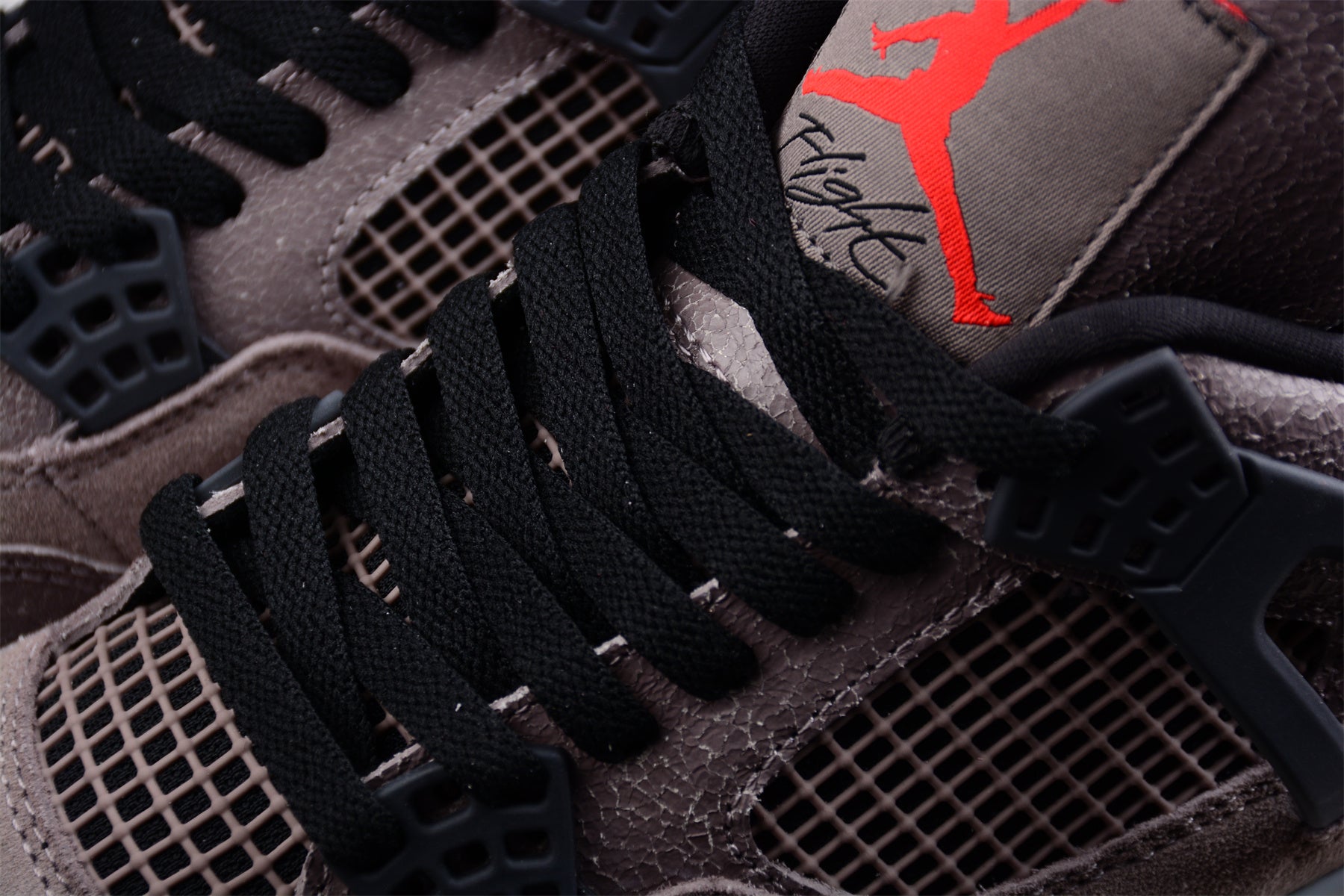 Jordan 4 Retro Taupe Haze