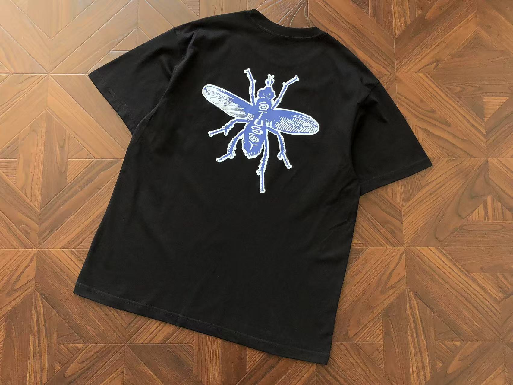 T-Shirt Stussy