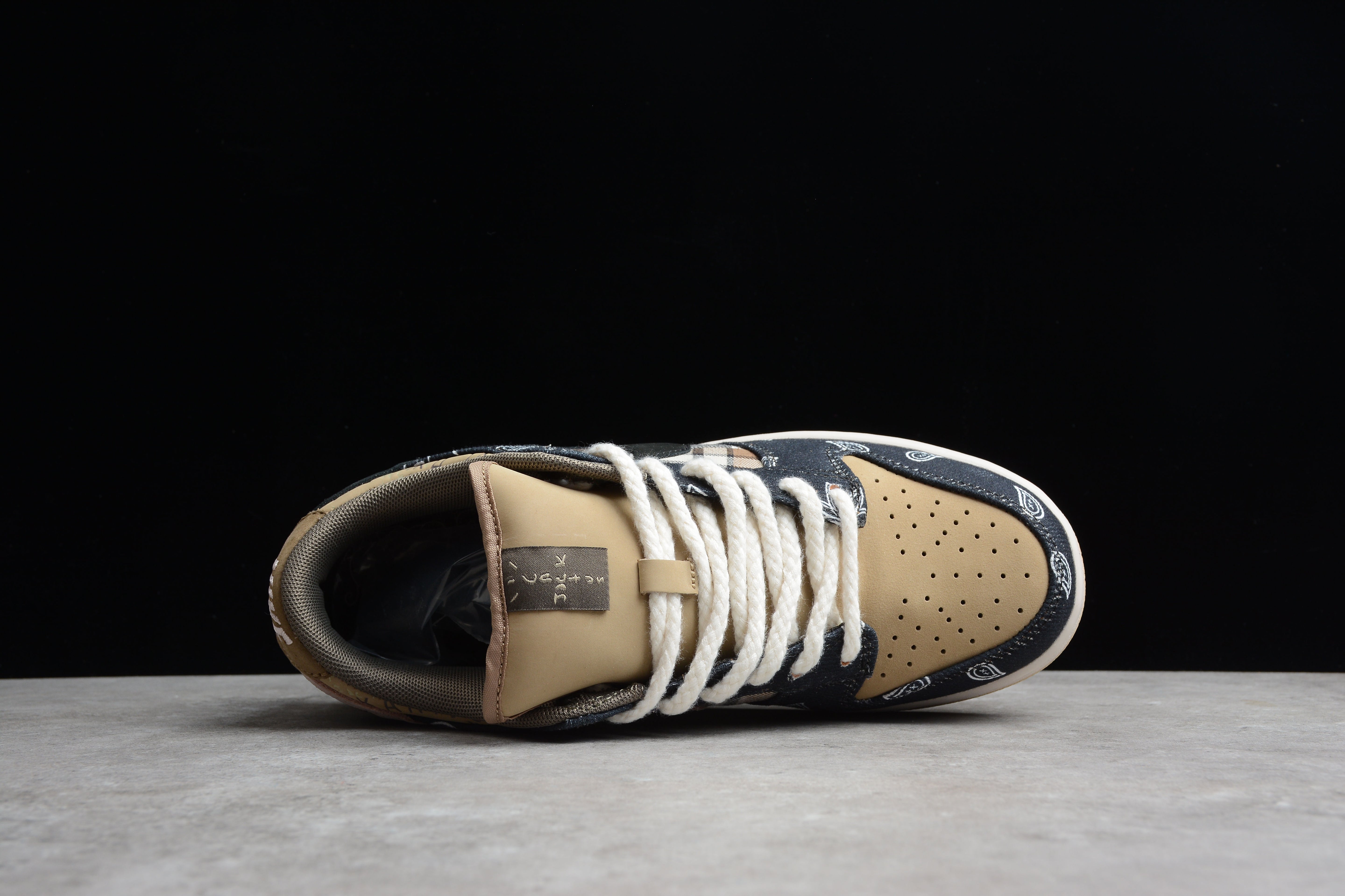 Nike Dunk SB Travis Scott