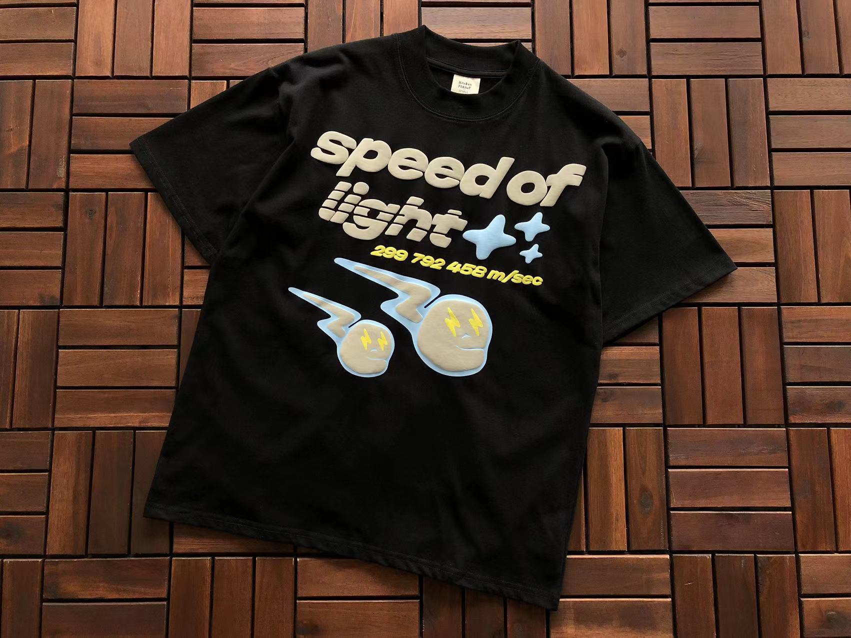 T-Shirt Broken Planet Seed of Light
