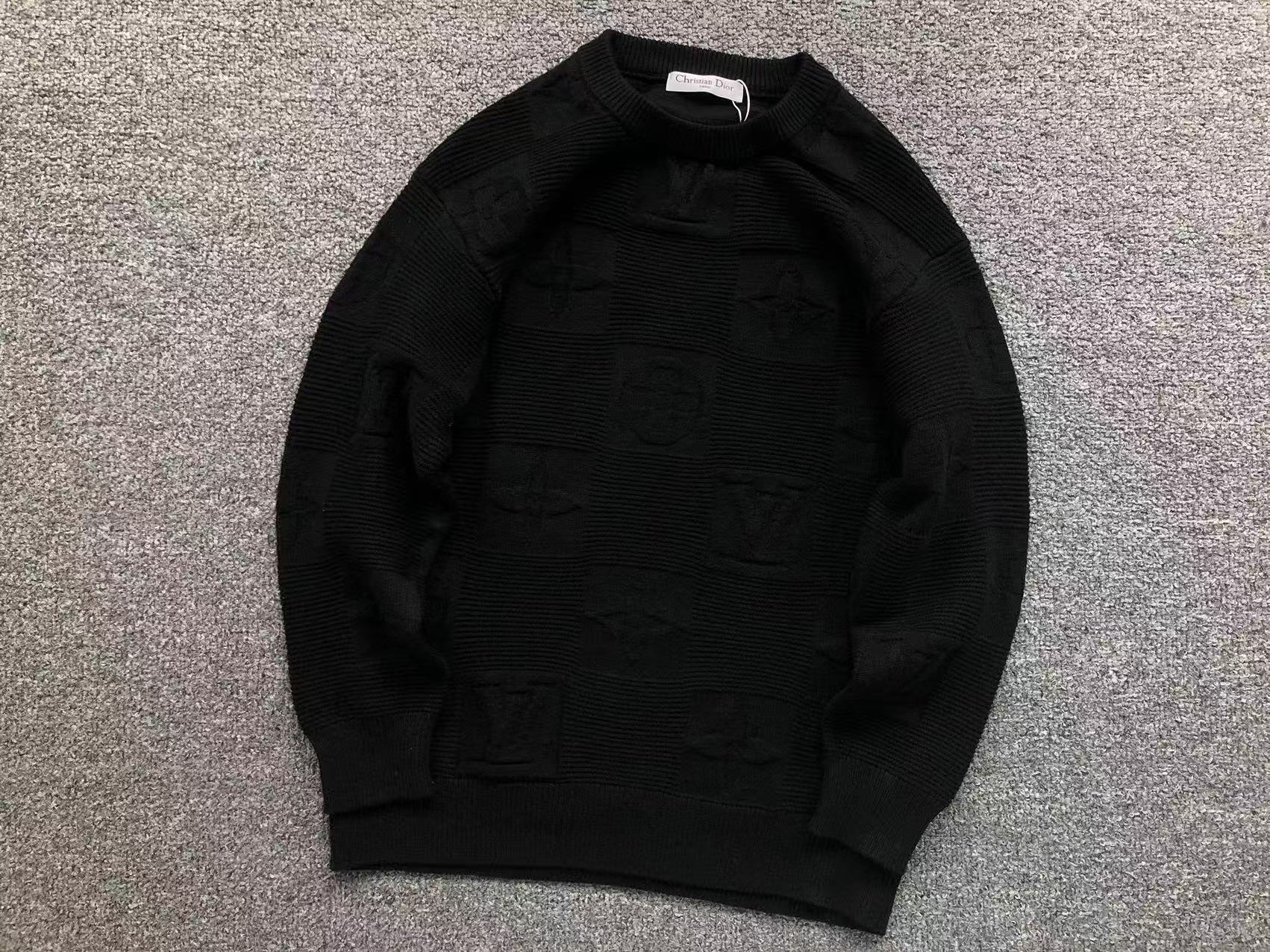 LV Sweater