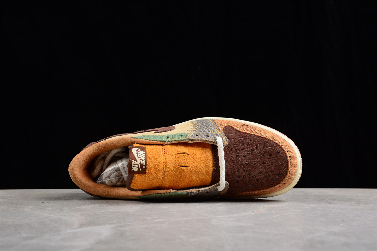 Jordan 1 Retro Low OG Zion Williamson Voodoo