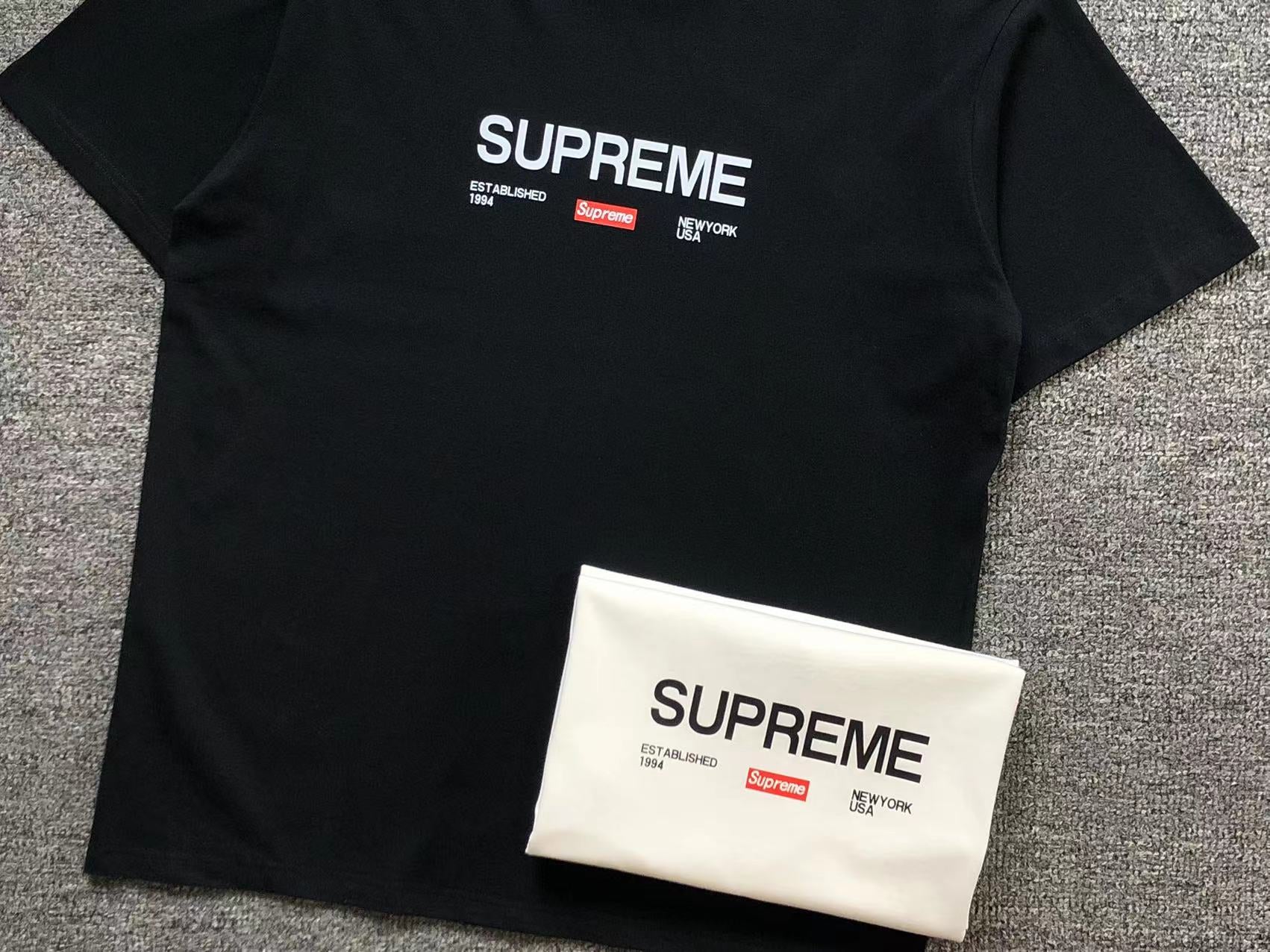 T-Shirt Supreme